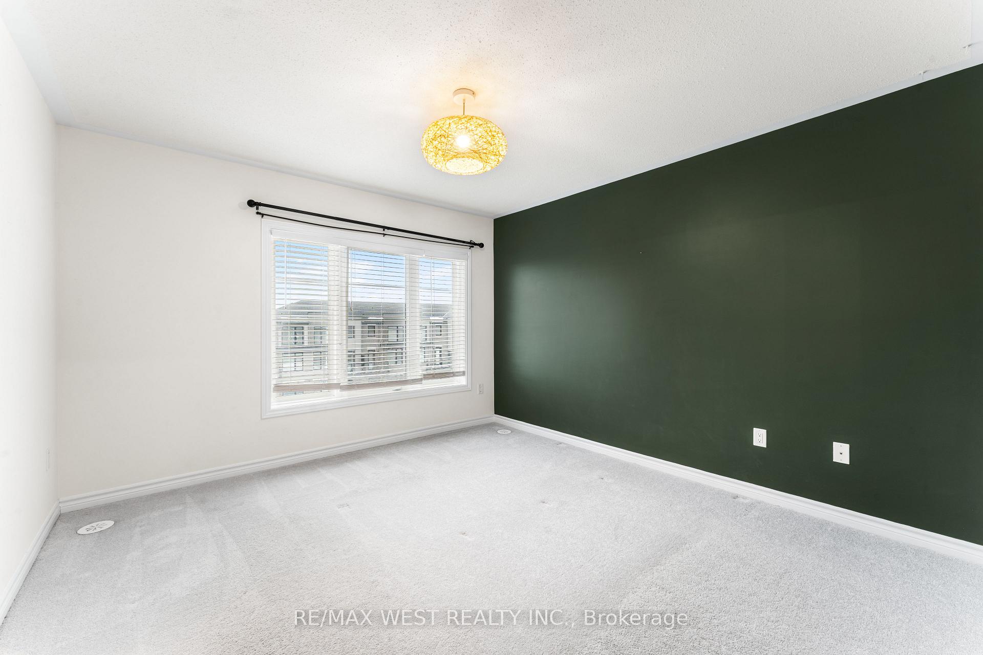 Photo 26 of 10 Westbury Way, Whitby, Brooklin — HOMEH