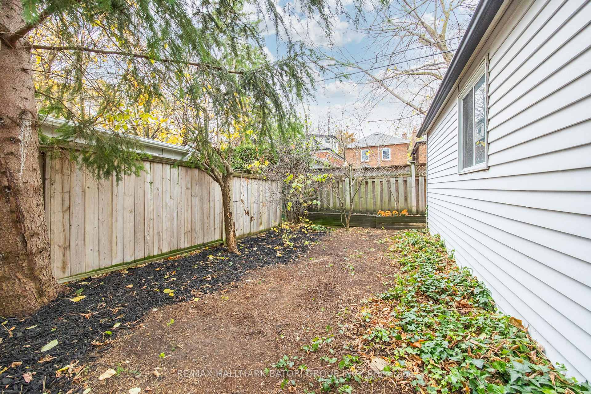 Photo 32 of 78 Shields Avenue, Toronto, Lawrence Park South — HOMEH