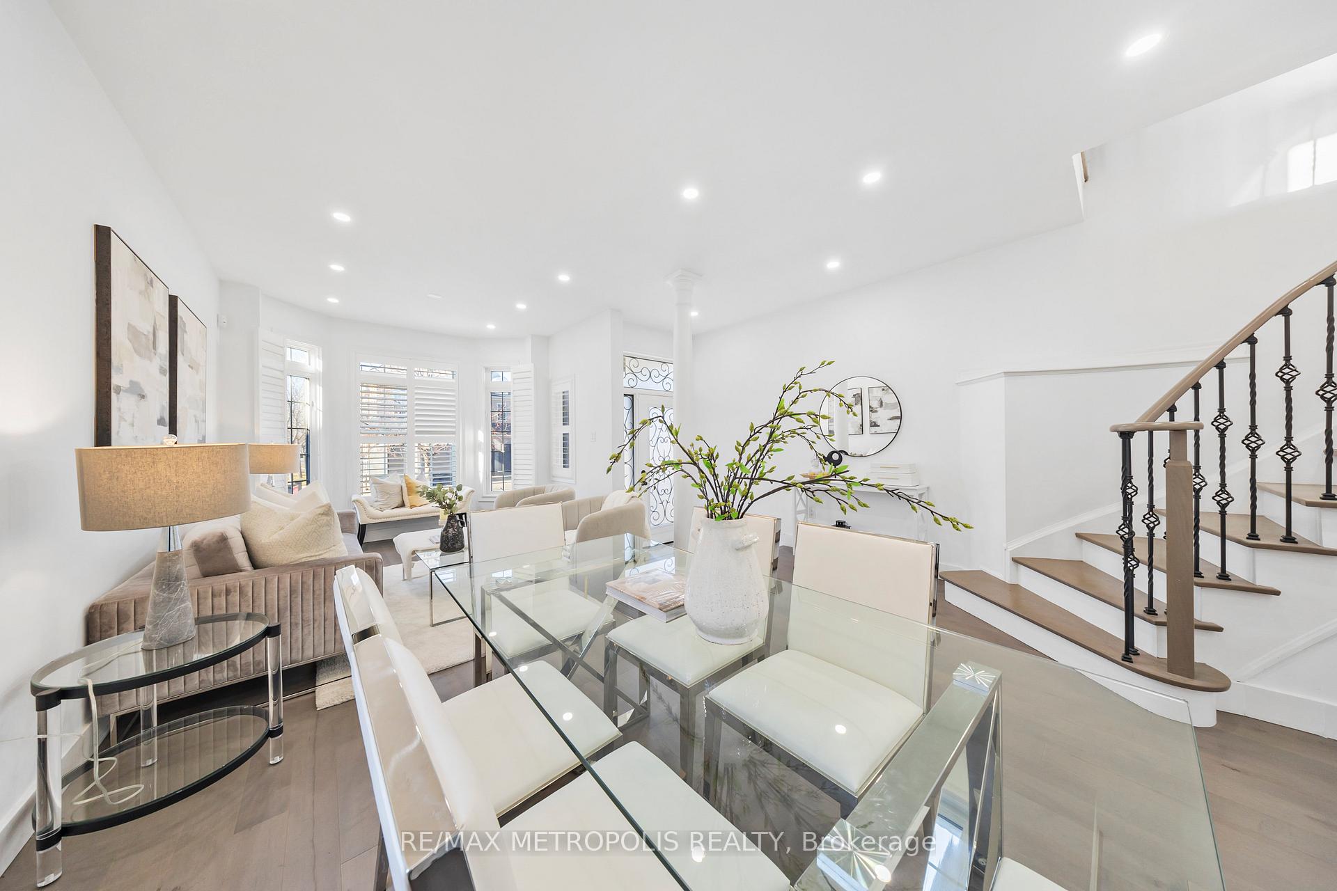 Photo 4 of 37 Geddington Crescent, Markham, Box Grove — HOMEH