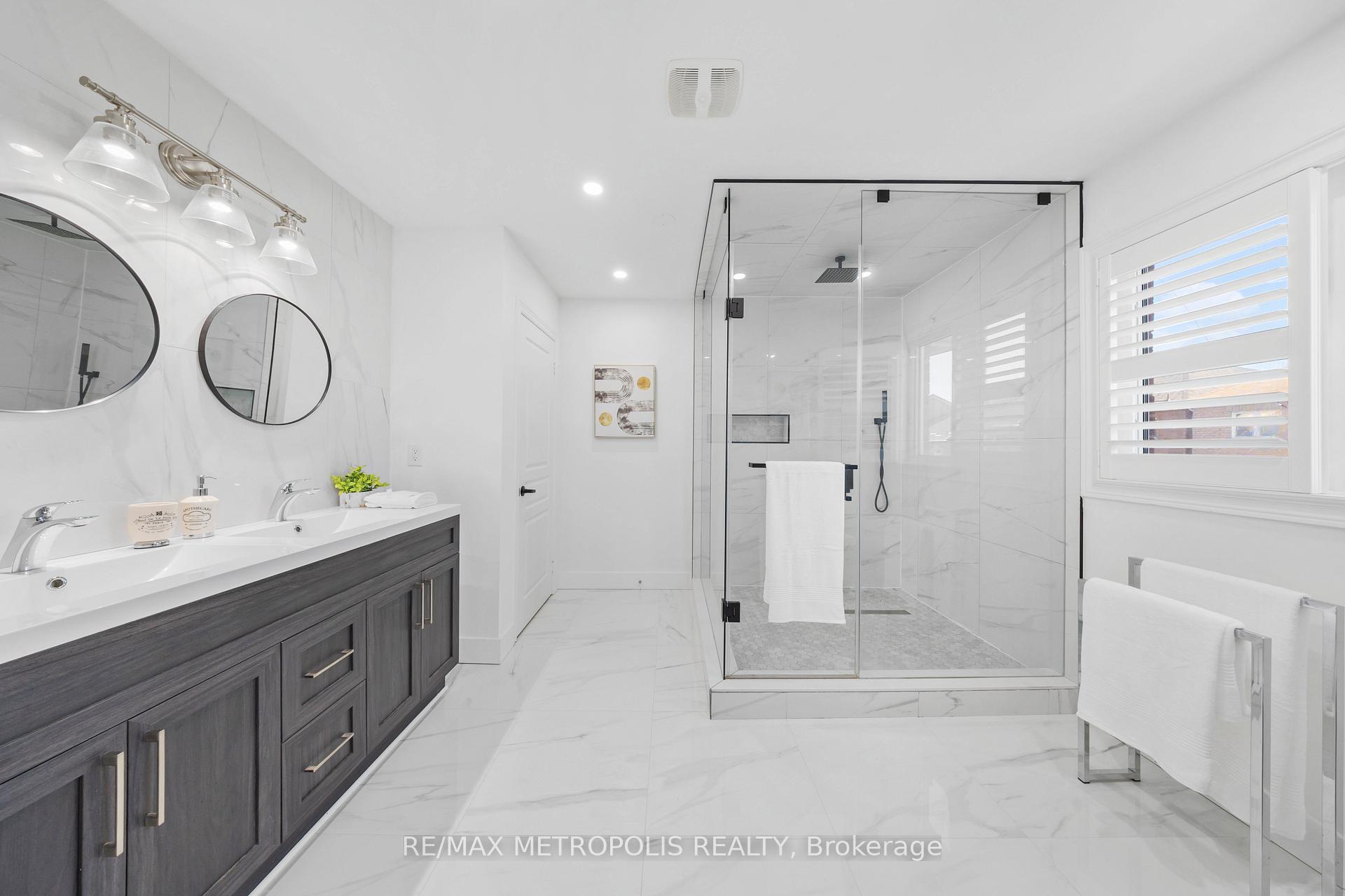 Photo 12 of 37 Geddington Crescent, Markham, Box Grove — HOMEH