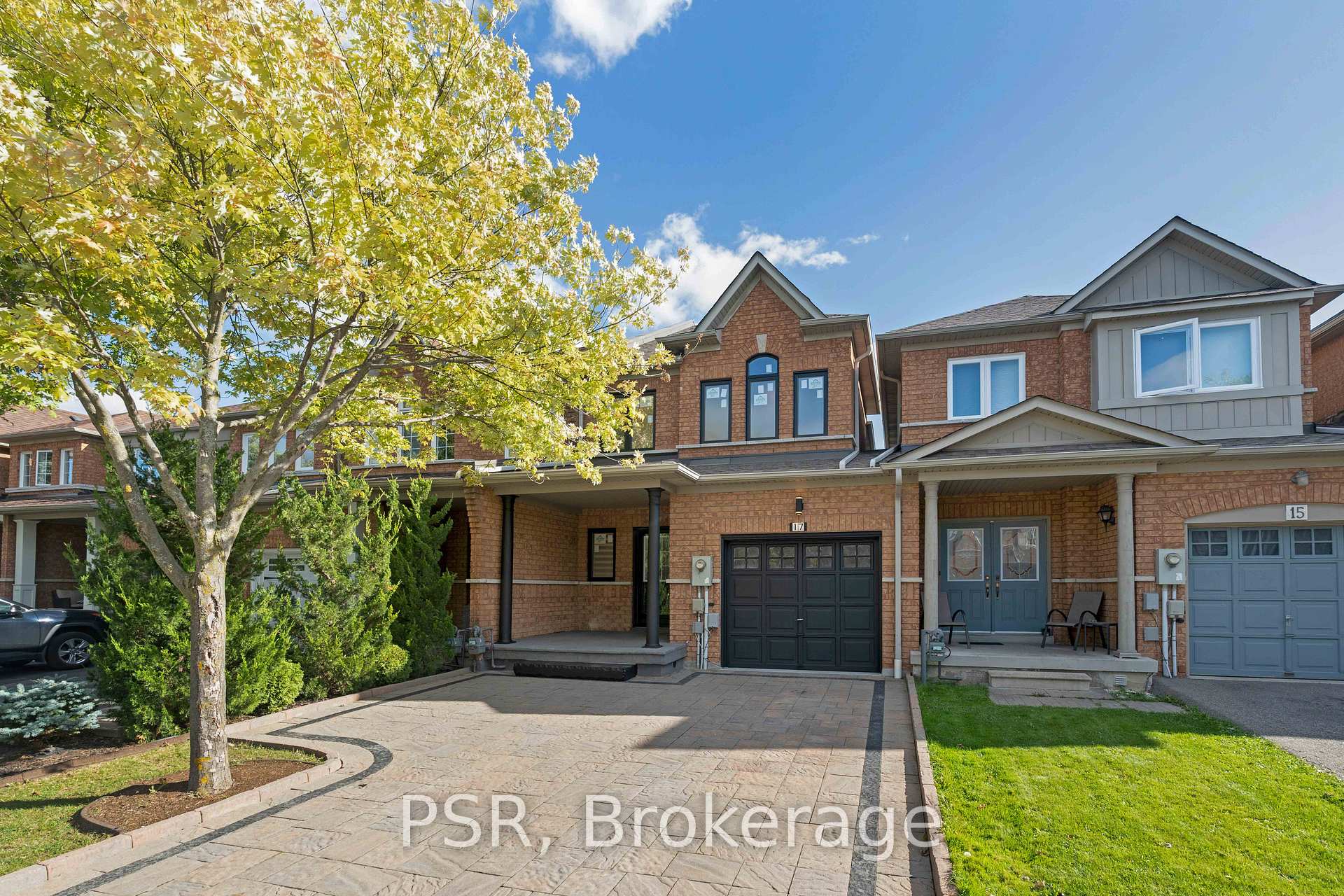 Photo 1 of 17 Ronan Crescent, Vaughan, Sonoma Heights — HOMEH