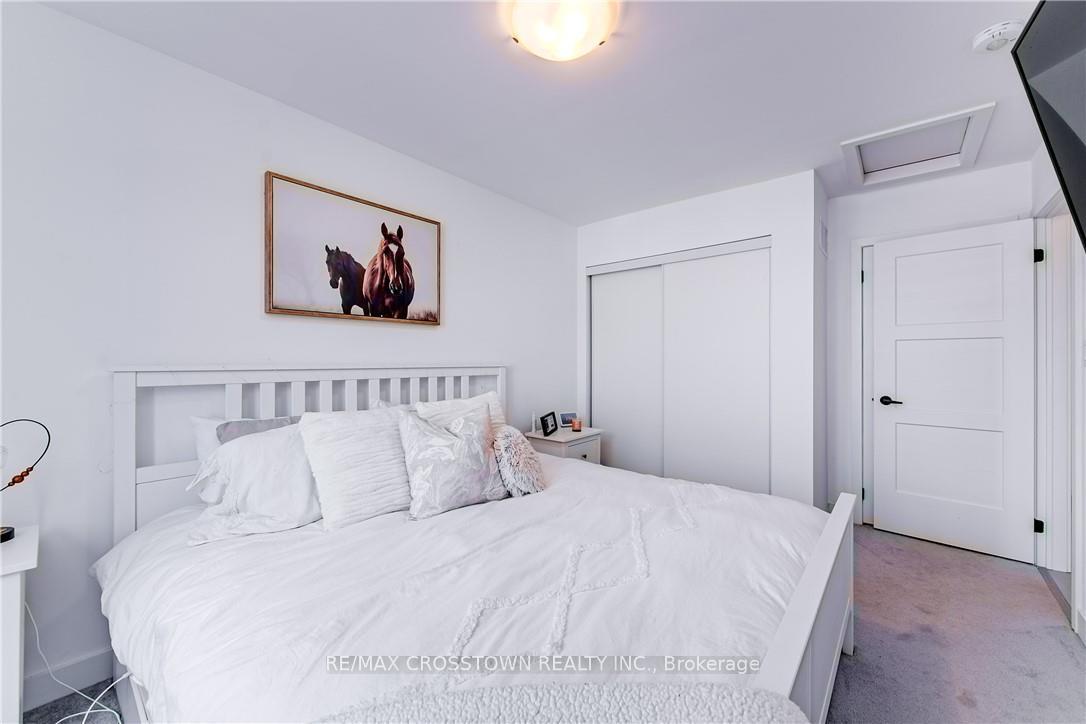 Photo 19 of 66 Pumpkin Corner Crescent, Barrie, Innis-Shore — HOMEH