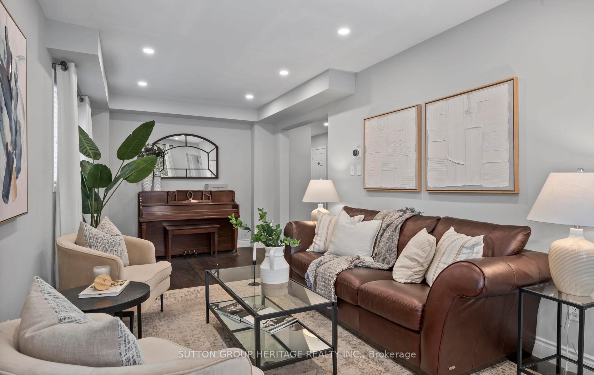 Photo 8 of 26 Glenmore Drive, Whitby, Downtown Whitby — HOMEH