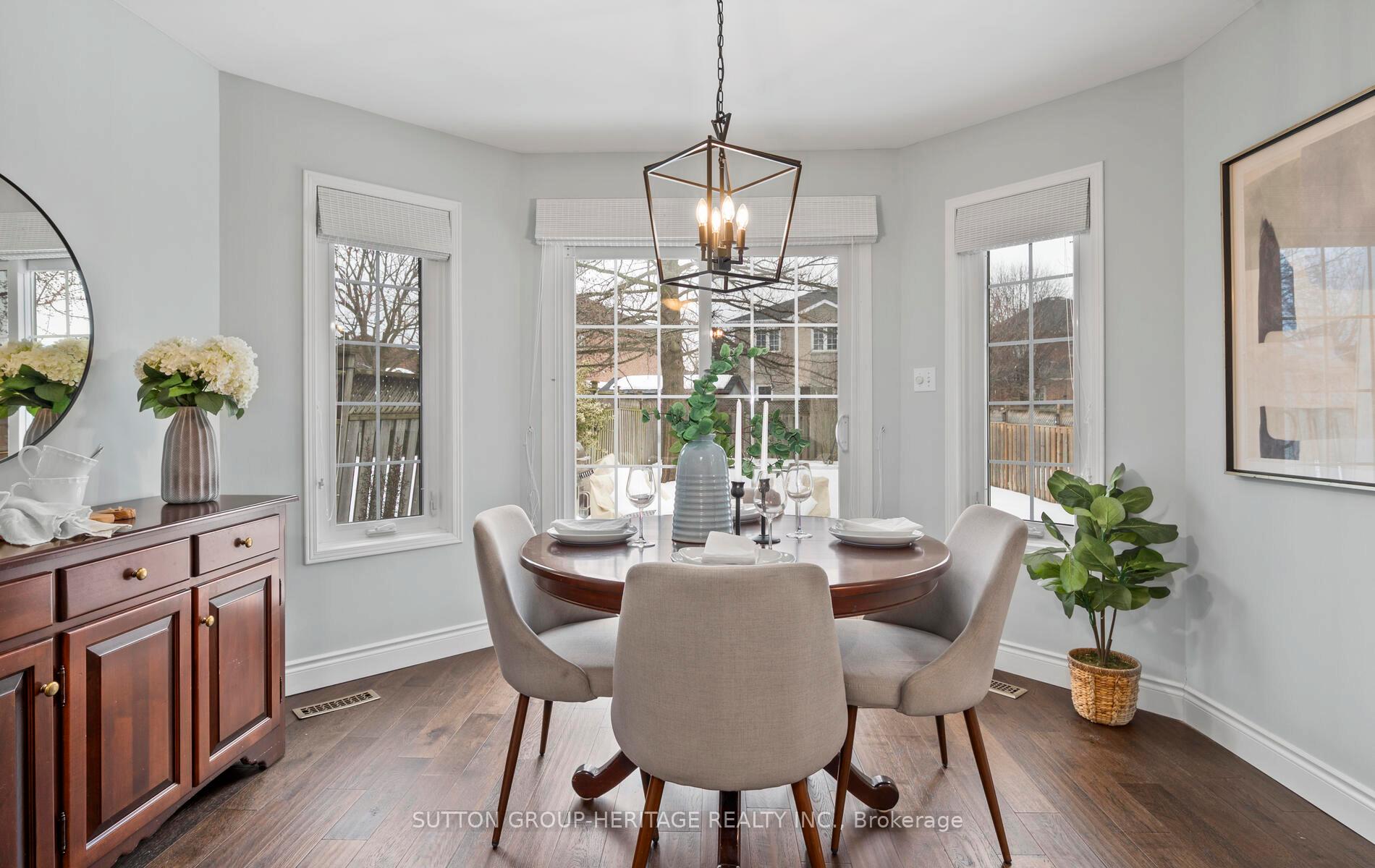 Photo 10 of 26 Glenmore Drive, Whitby, Downtown Whitby — HOMEH