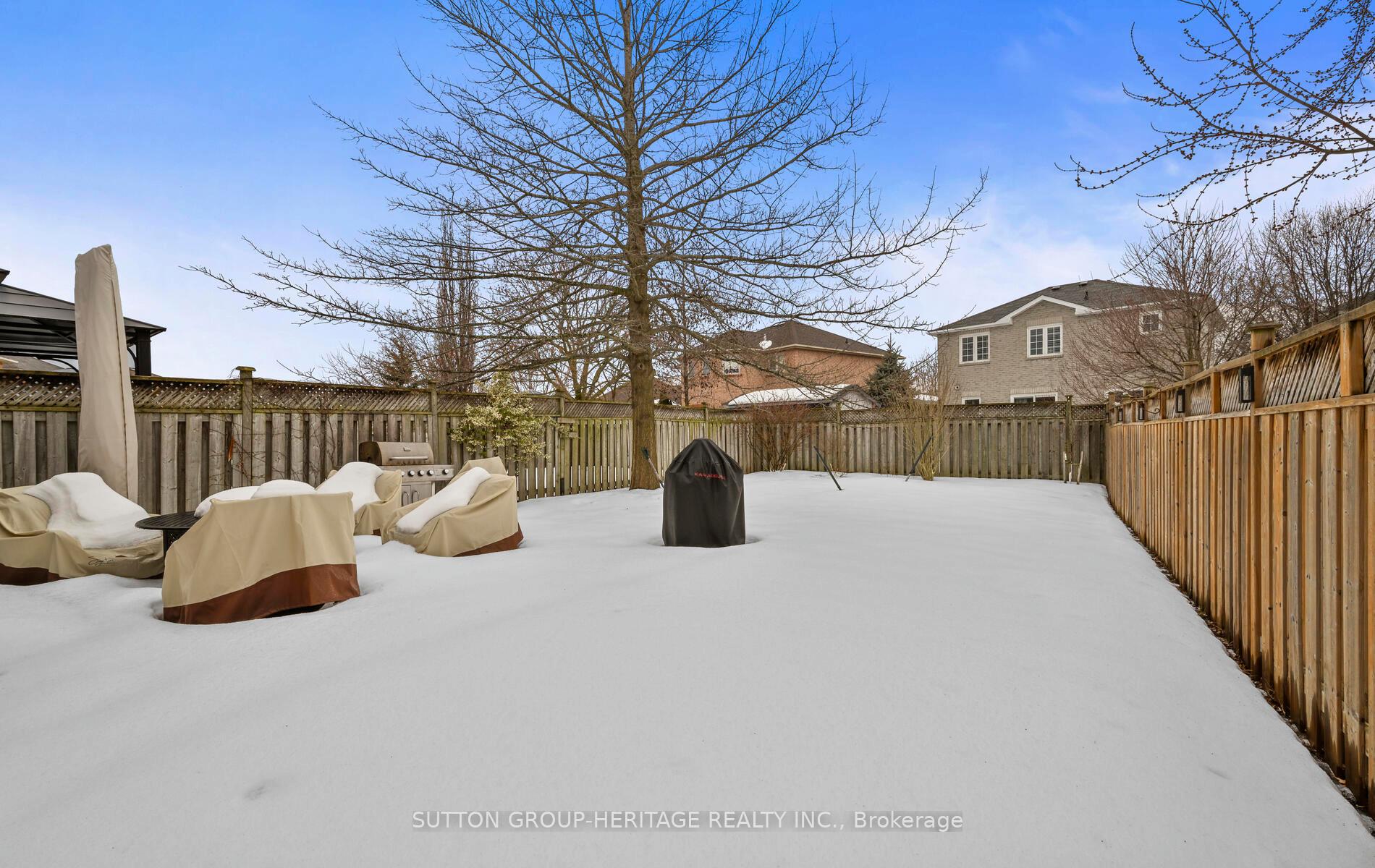 Photo 29 of 26 Glenmore Drive, Whitby, Downtown Whitby — HOMEH