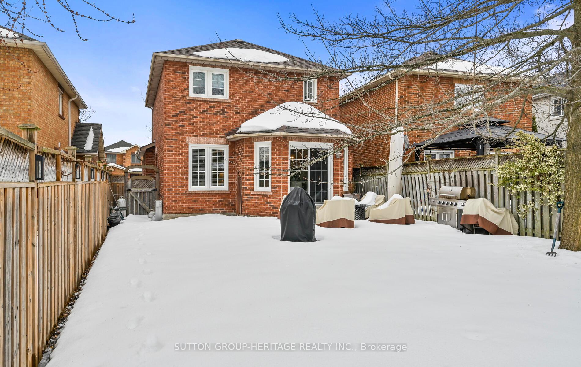 Photo 32 of 26 Glenmore Drive, Whitby, Downtown Whitby — HOMEH