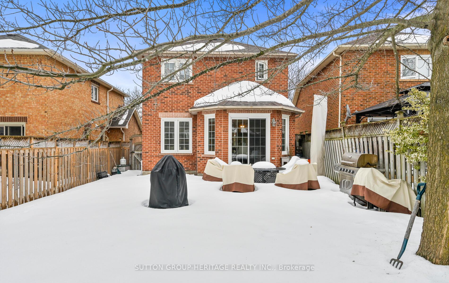 Photo 35 of 26 Glenmore Drive, Whitby, Downtown Whitby — HOMEH