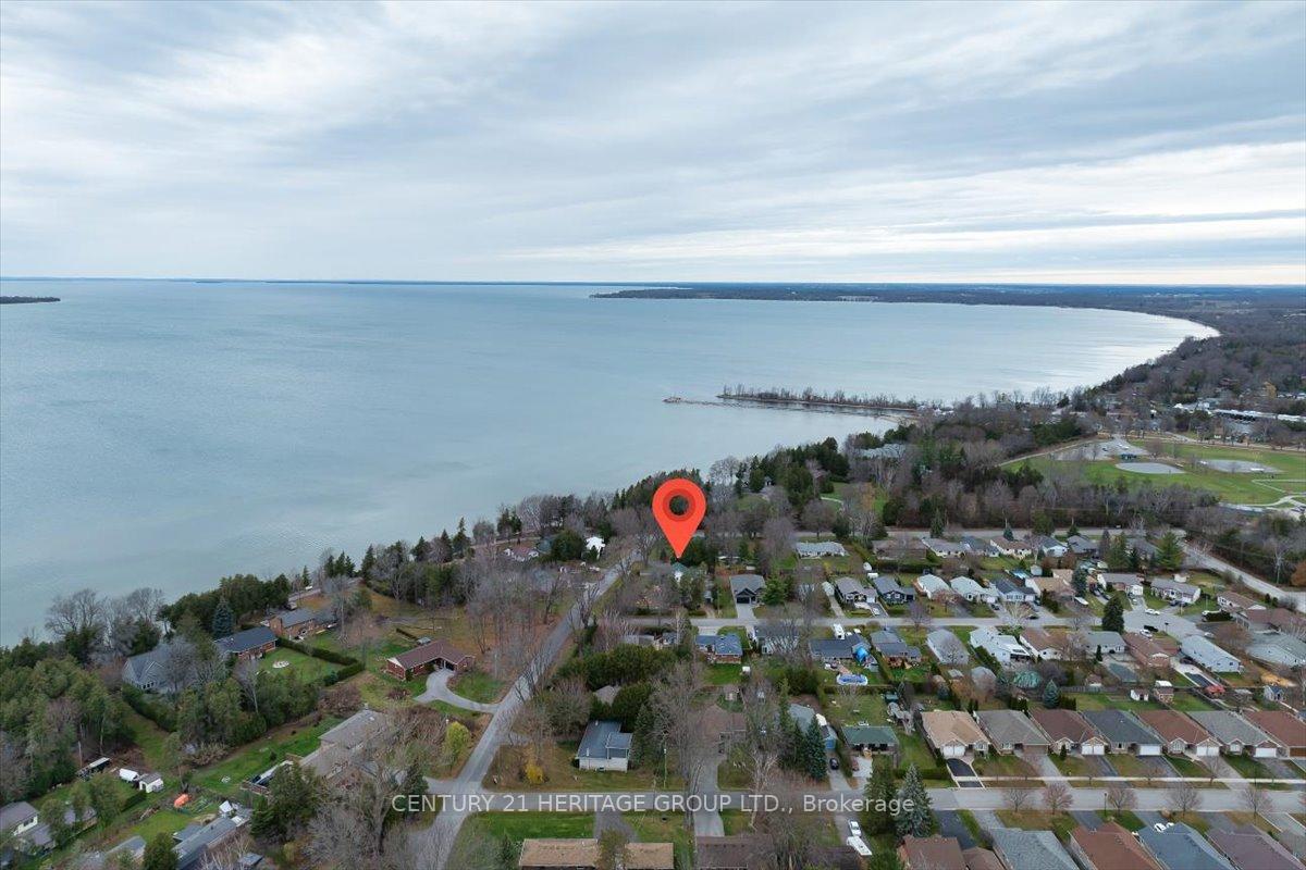 Photo 3 of 27 Parklawn Boulevard, Brock, Beaverton — HOMEH