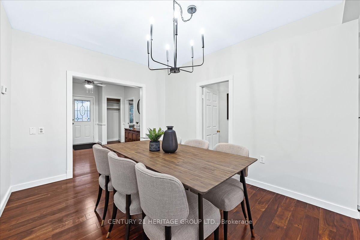 Photo 10 of 27 Parklawn Boulevard, Brock, Beaverton — HOMEH