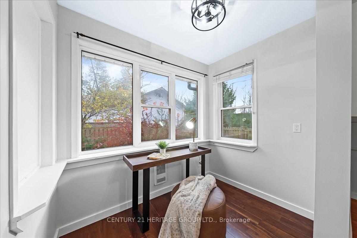 Photo 21 of 27 Parklawn Boulevard, Brock, Beaverton — HOMEH