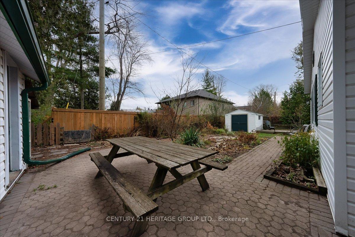 Photo 31 of 27 Parklawn Boulevard, Brock, Beaverton — HOMEH