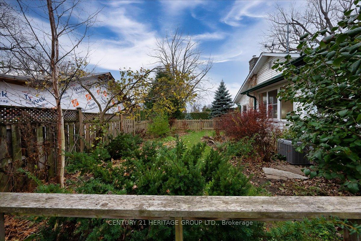 Photo 29 of 27 Parklawn Boulevard, Brock, Beaverton — HOMEH