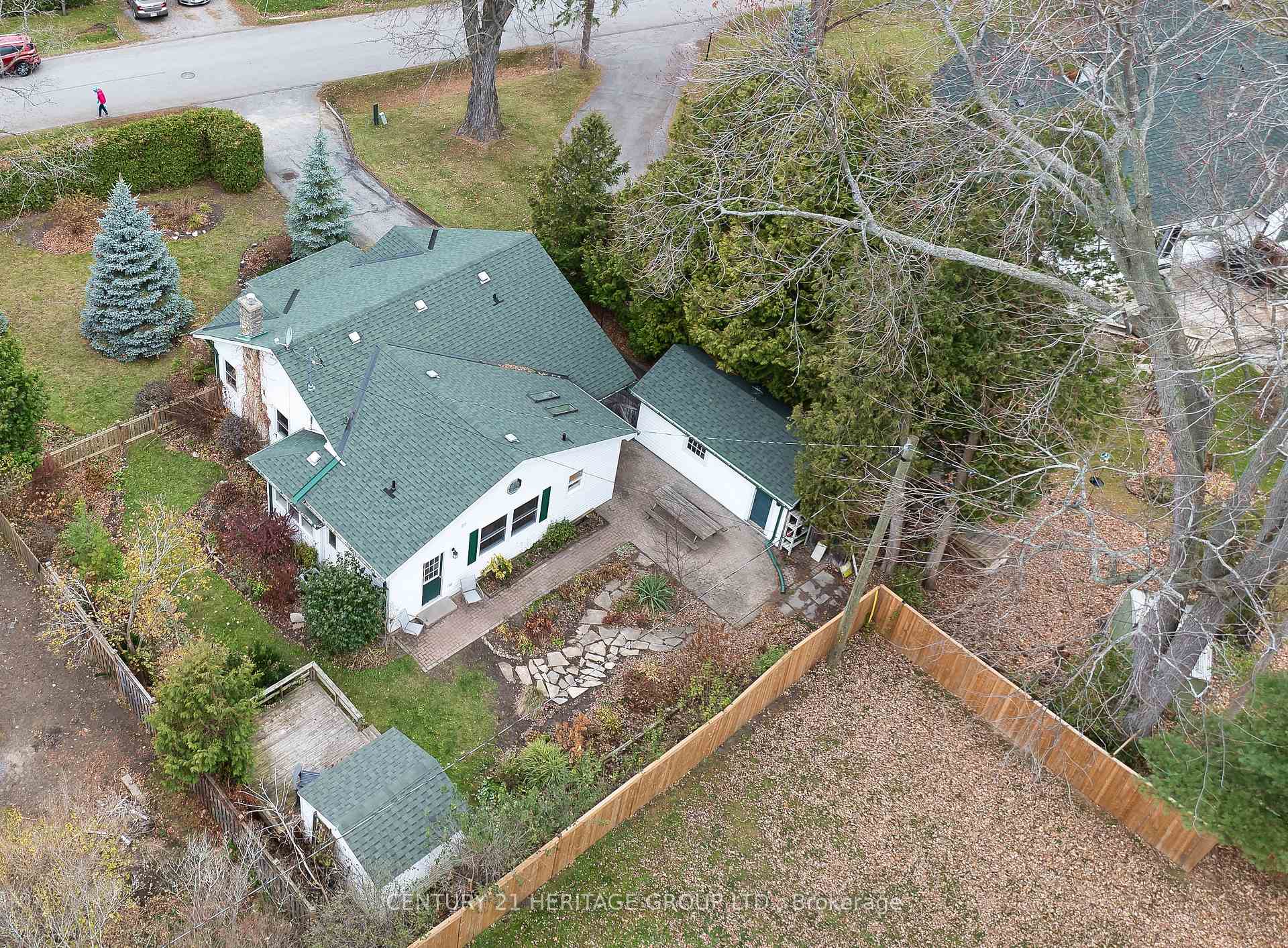 Photo 38 of 27 Parklawn Boulevard, Brock, Beaverton — HOMEH