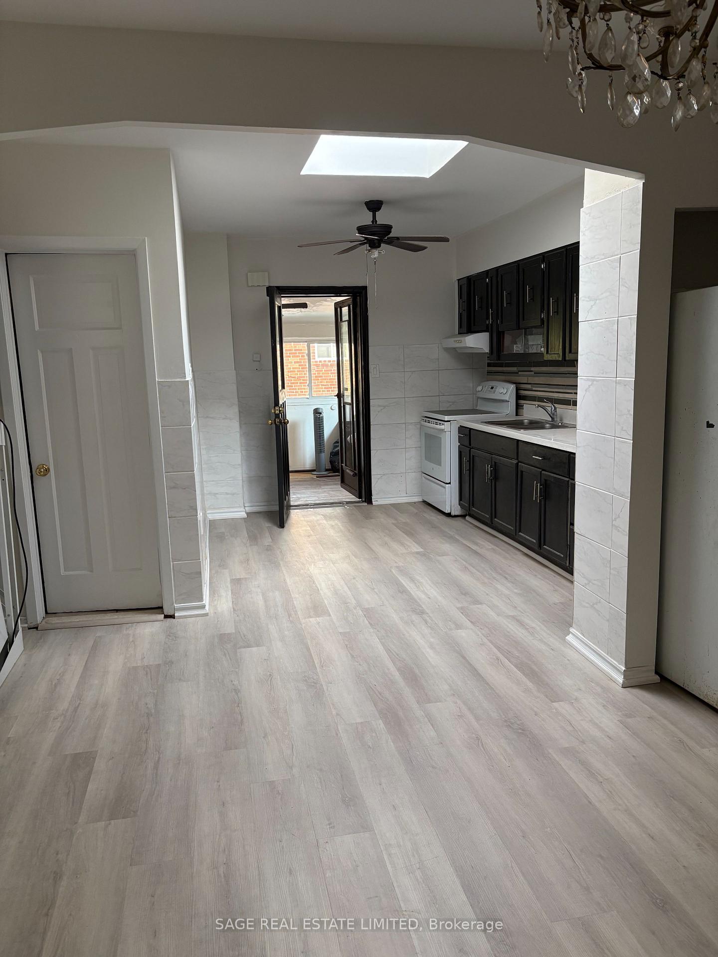 Photo 2 of Unit 2nd, 397A Vaughan Road, Toronto, Humewood-Cedarvale — HOMEH