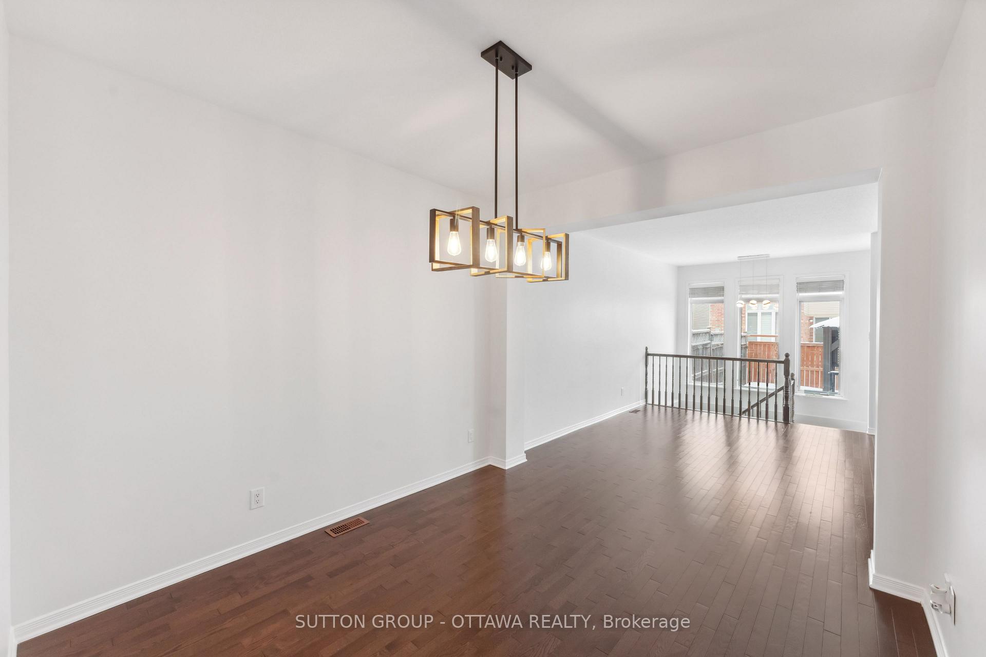 Photo 10 of 272 Jersey Tea Circle, Ottawa, Riverside South/Gloucester Glen — HOMEH