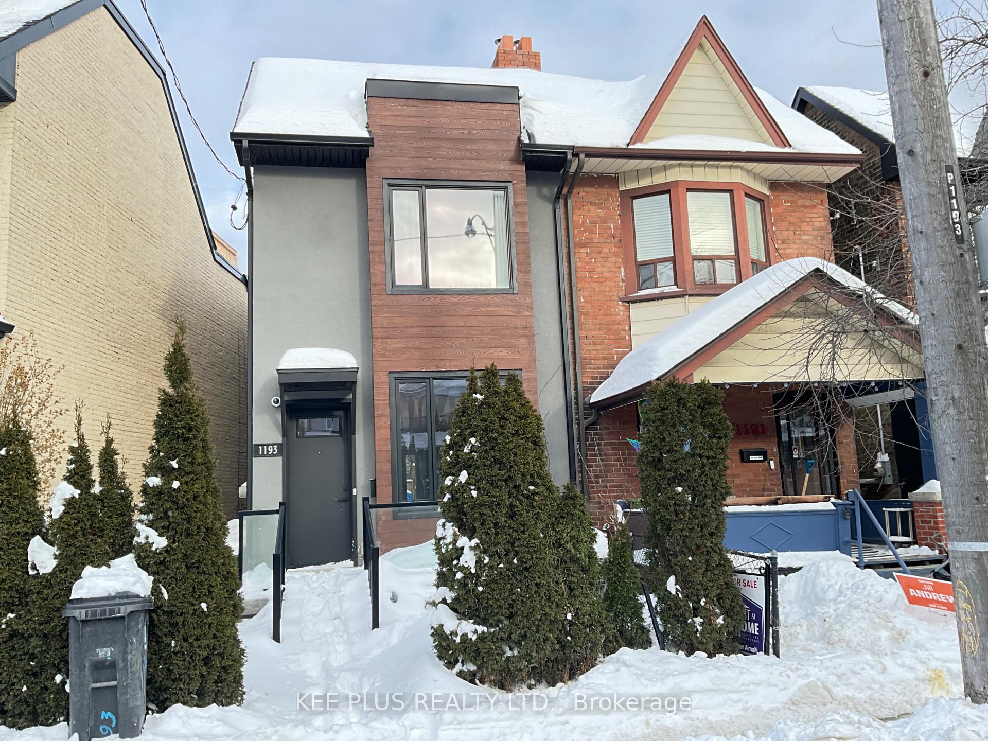 Front of 1193 Ossington Avenue E