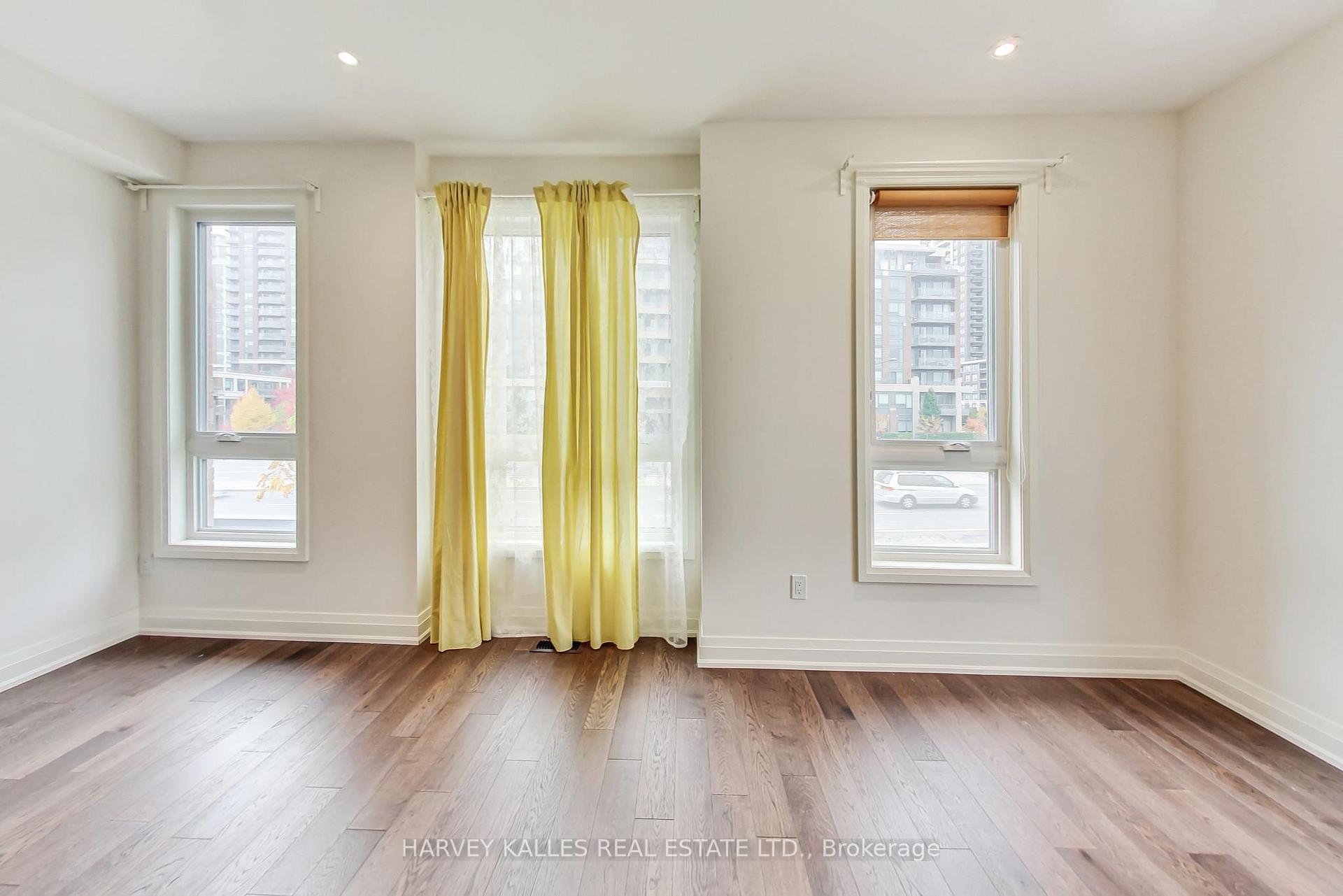 Photo 5 of 3932 Highway 7 E, Markham, Unionville — HOMEH