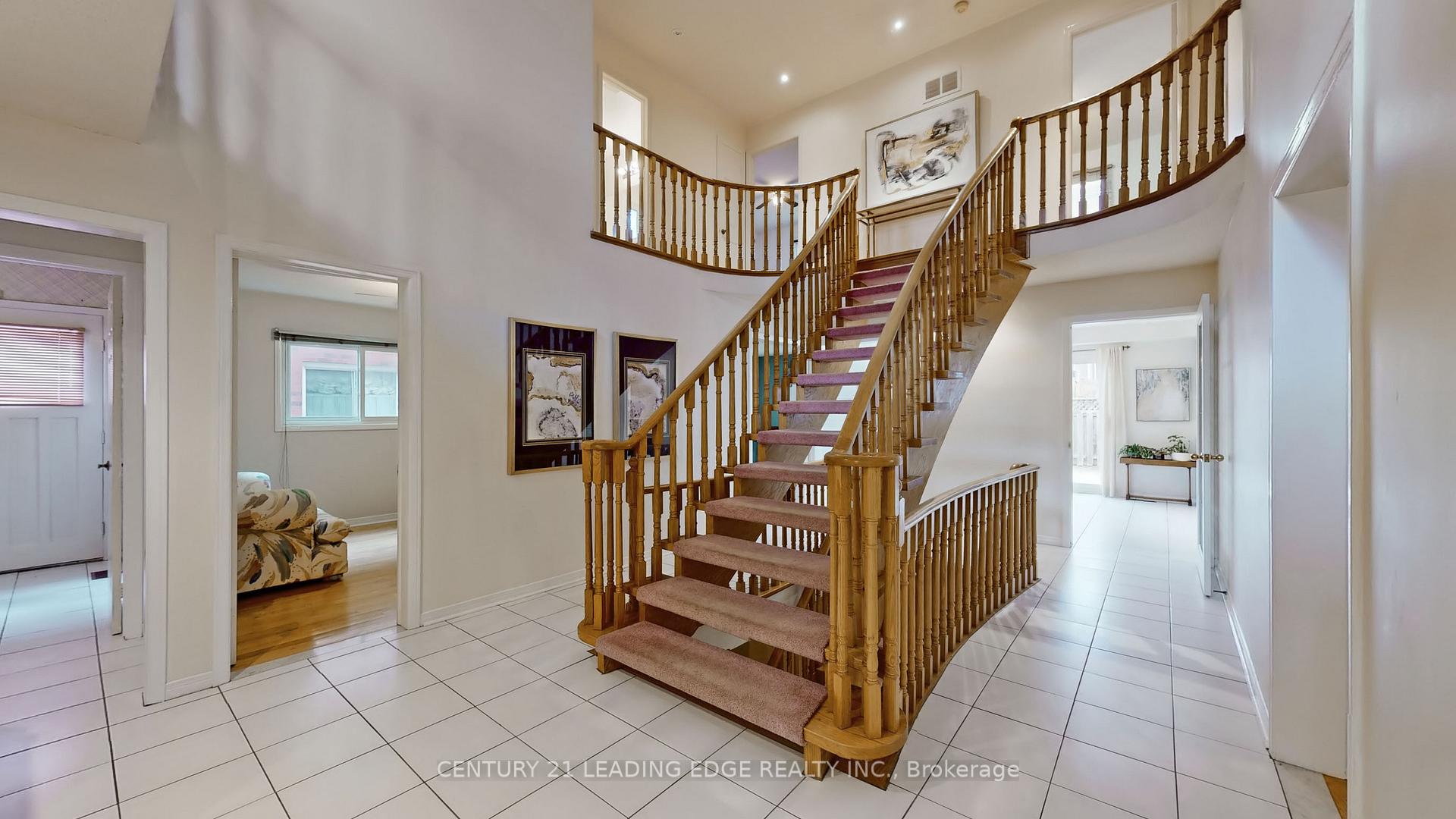 Photo 5 of 16 Glendale Road E, Markham, Thornlea — HOMEH