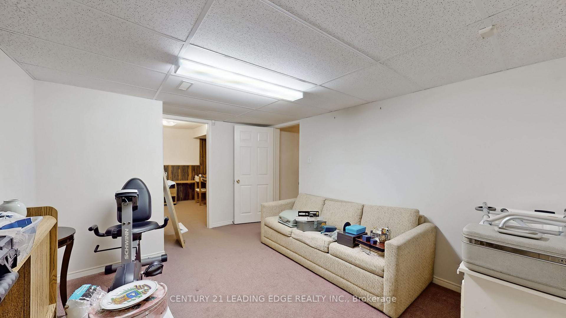 Photo 36 of 16 Glendale Road E, Markham, Thornlea — HOMEH