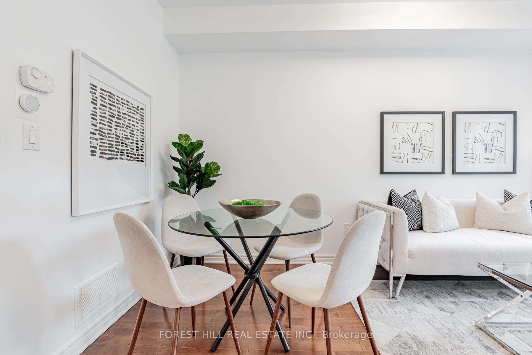 Photo 6 of 8 Christian Ritter Drive, Markham, Berczy — HOMEH