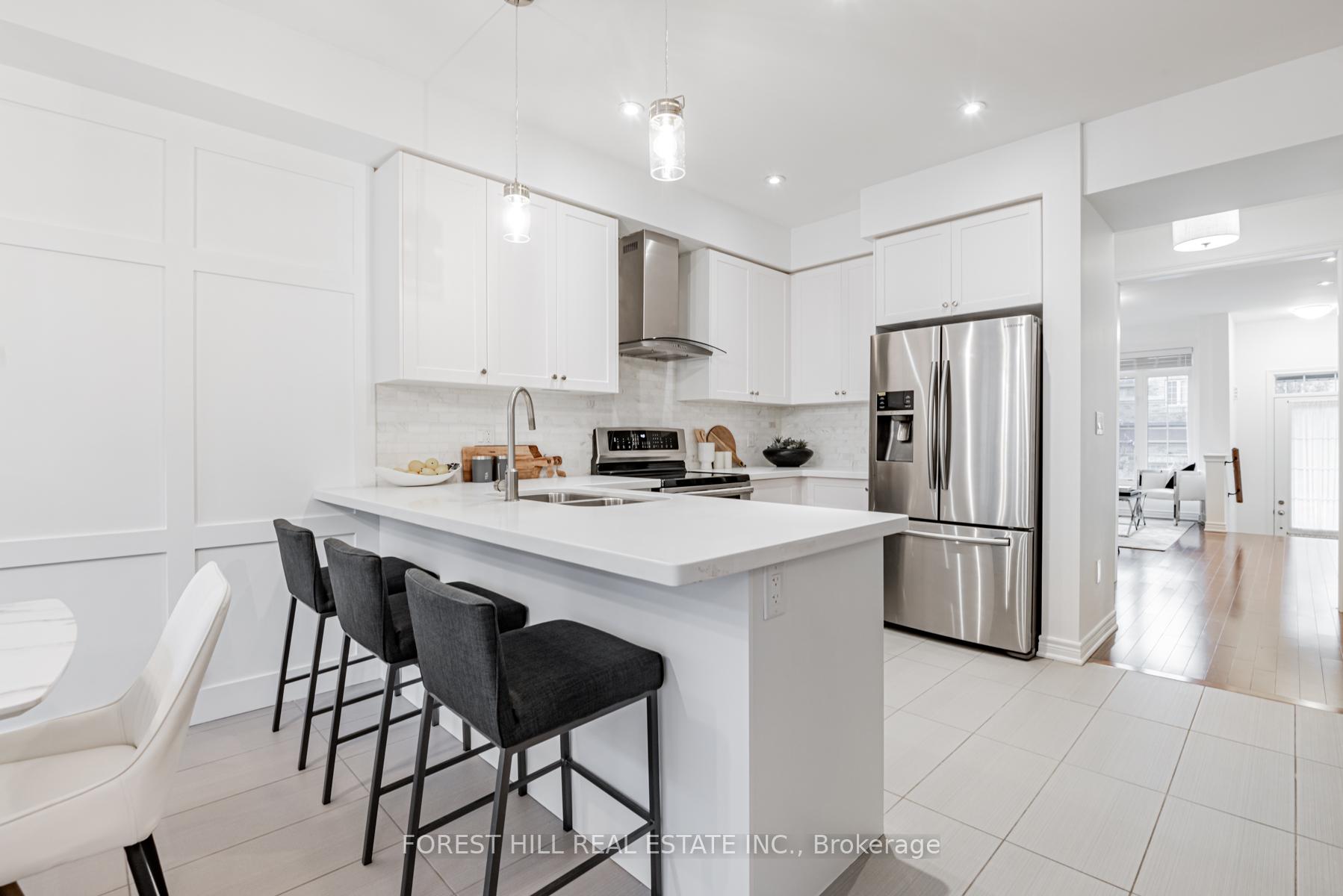 Photo 12 of 8 Christian Ritter Drive, Markham, Berczy — HOMEH