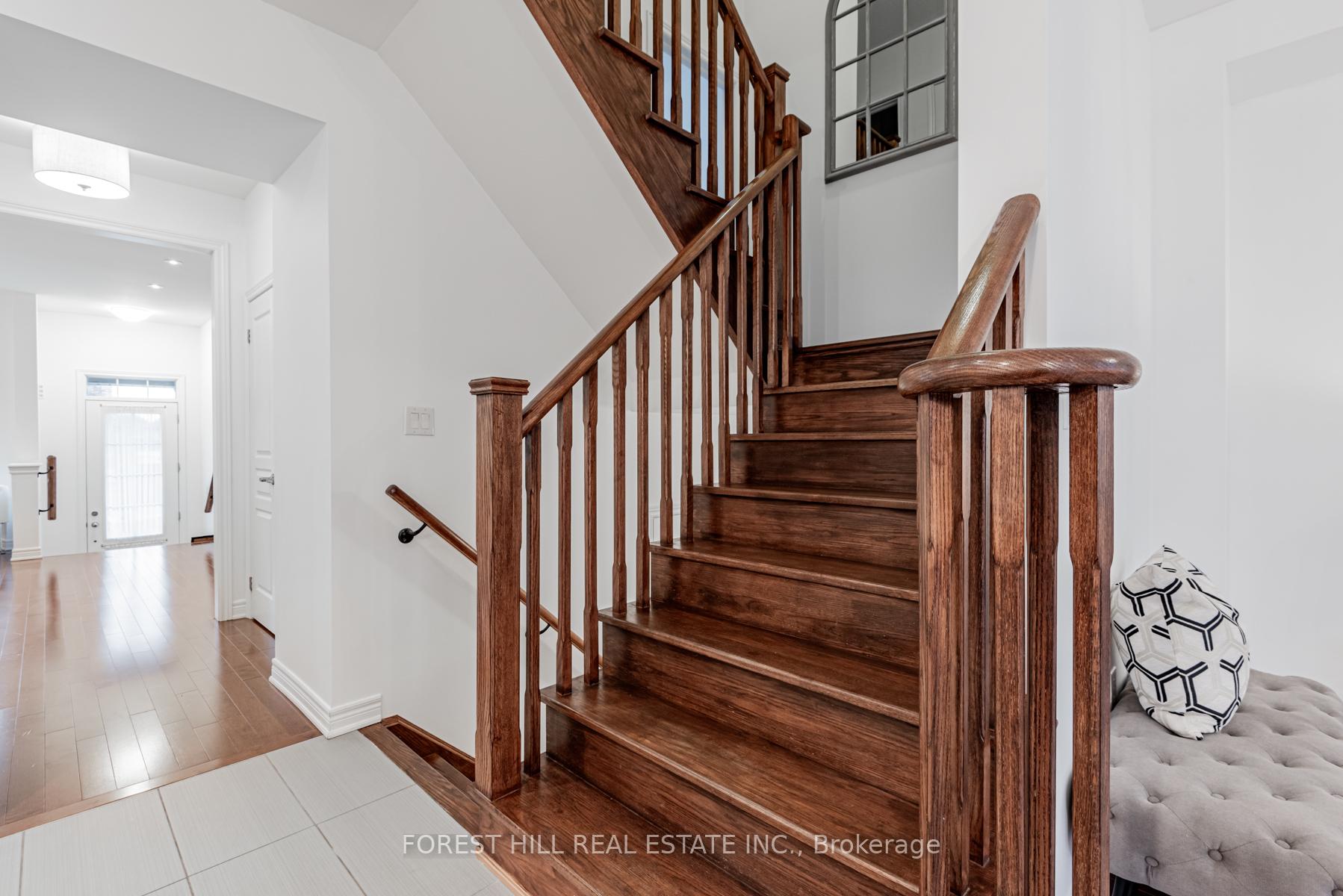 Photo 26 of 8 Christian Ritter Drive, Markham, Berczy — HOMEH