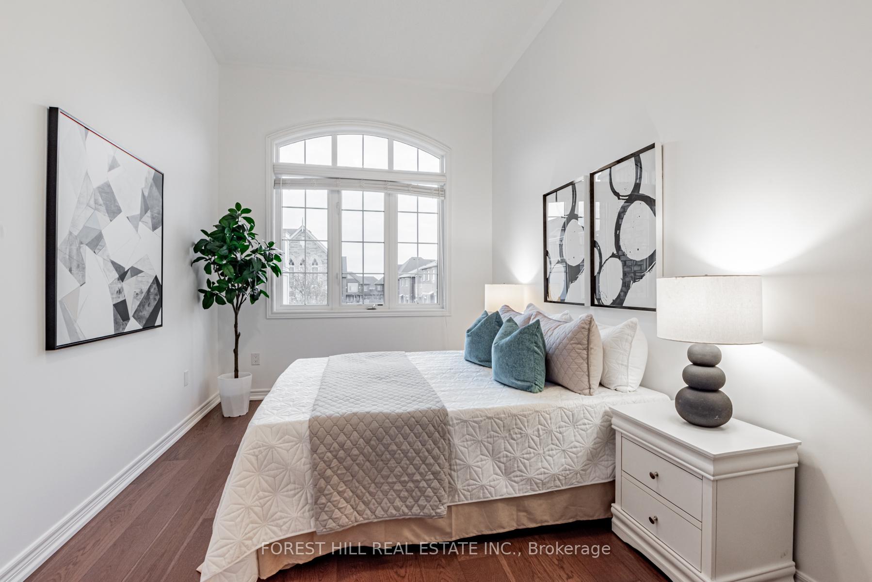 Photo 10 of 8 Christian Ritter Drive, Markham, Berczy — HOMEH
