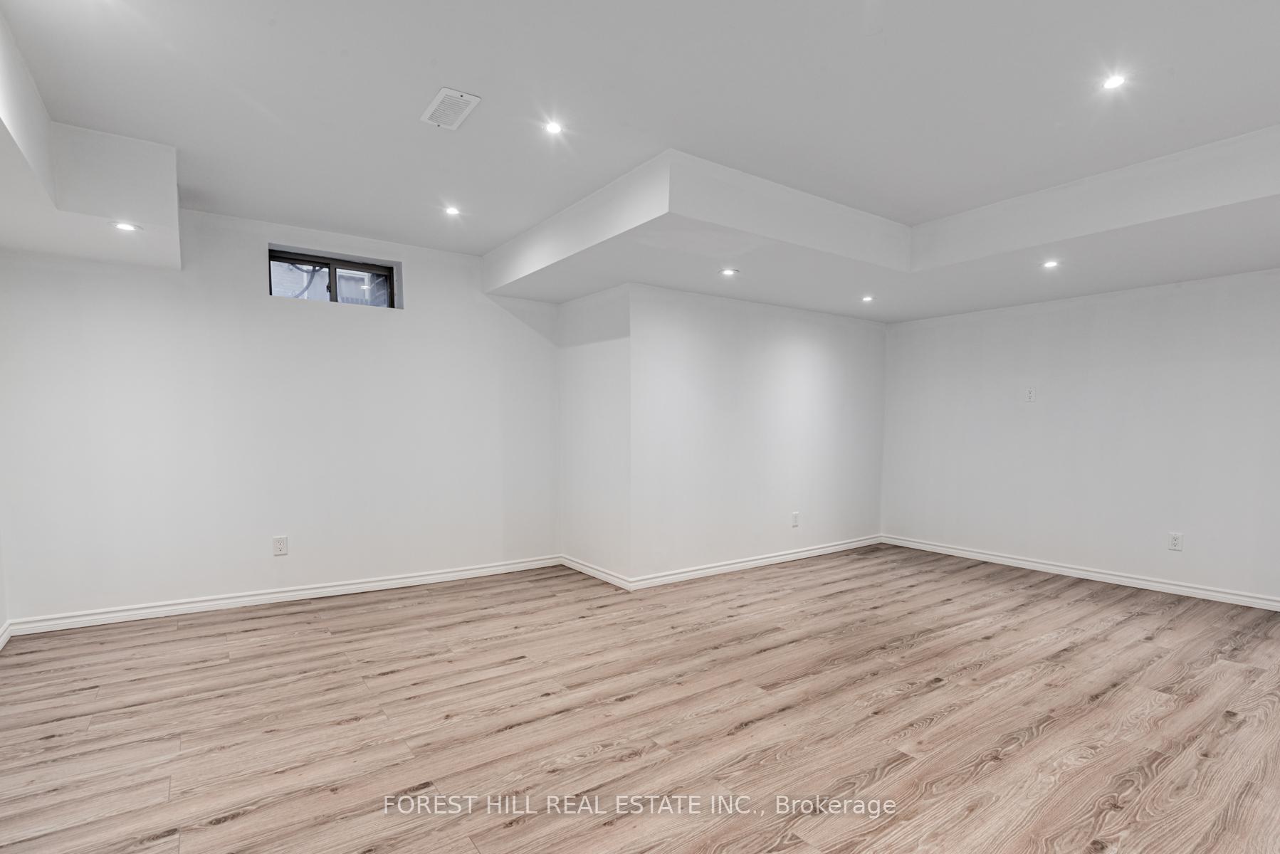 Photo 18 of 8 Christian Ritter Drive, Markham, Berczy — HOMEH