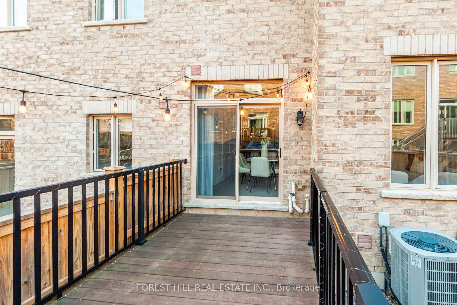 Photo 24 of 8 Christian Ritter Drive, Markham, Berczy — HOMEH