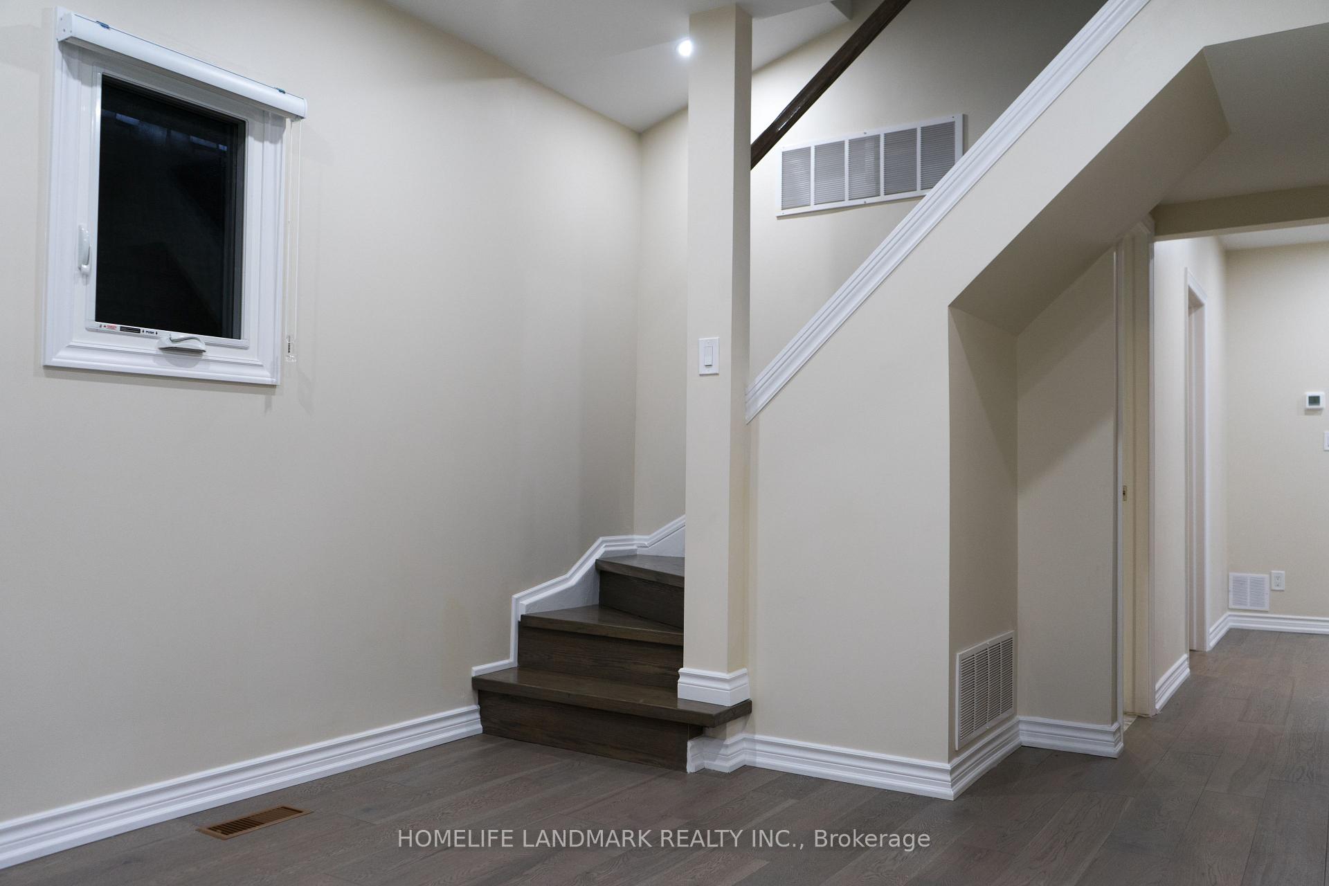 Photo 16 of Unit M/2nd, 124 Barrington Avenue, Toronto, Crescent Town — HOMEH