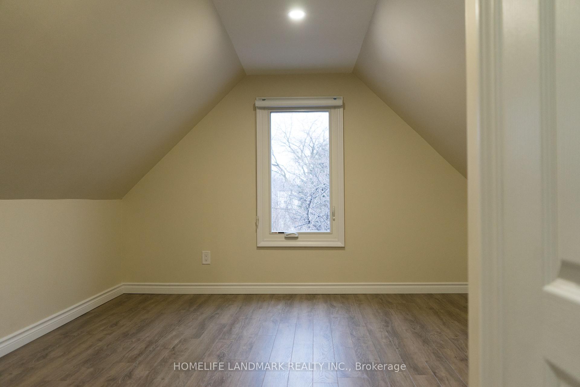 Photo 14 of Unit M/2nd, 124 Barrington Avenue, Toronto, Crescent Town — HOMEH