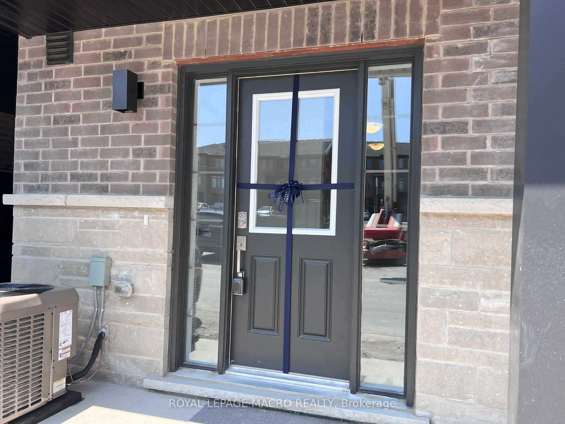 Photo 15 of Unit 93, 61 Soho Street, Hamilton, Stoney Creek — HOMEH