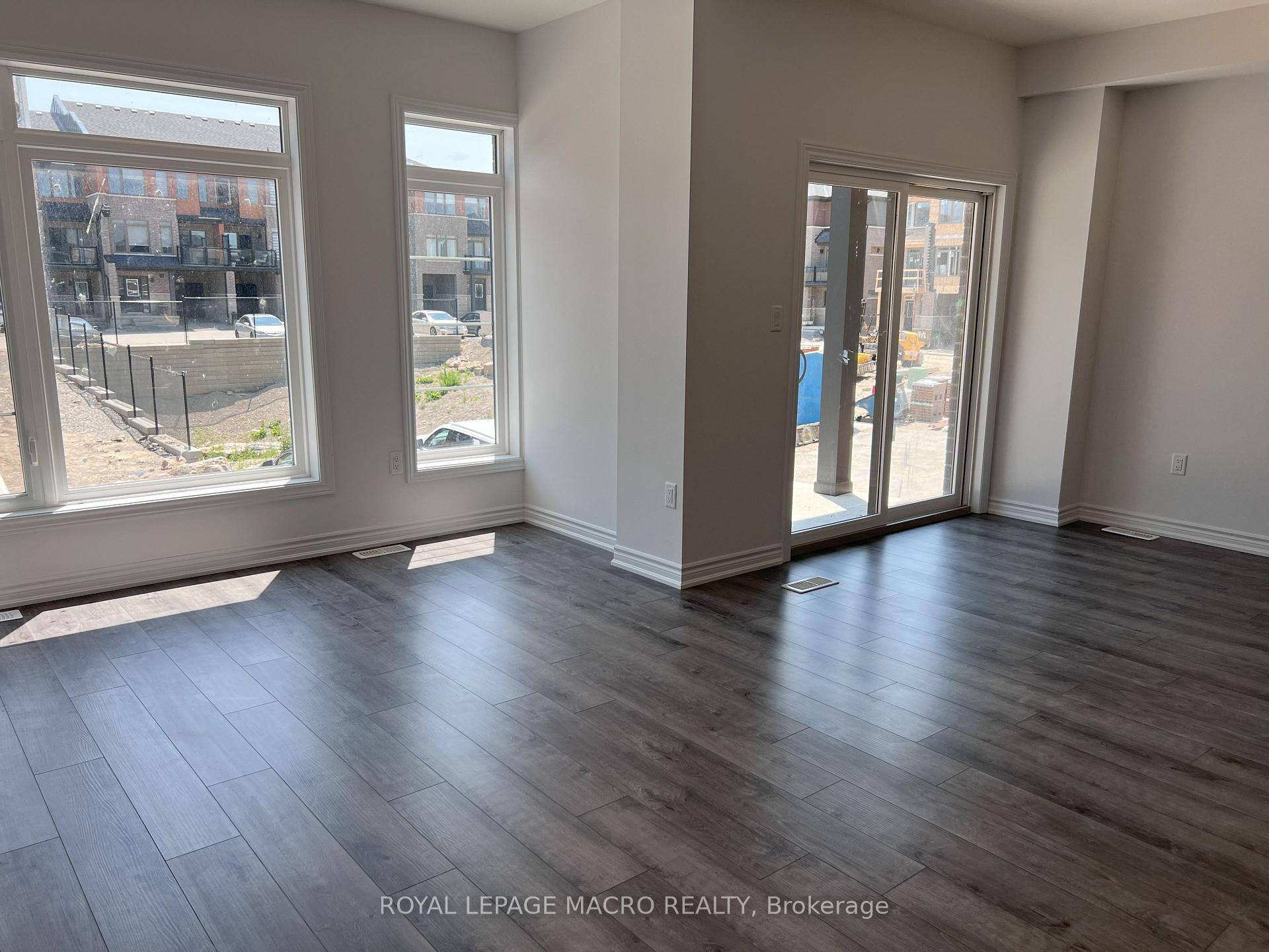 Photo 19 of Unit 93, 61 Soho Street, Hamilton, Stoney Creek — HOMEH
