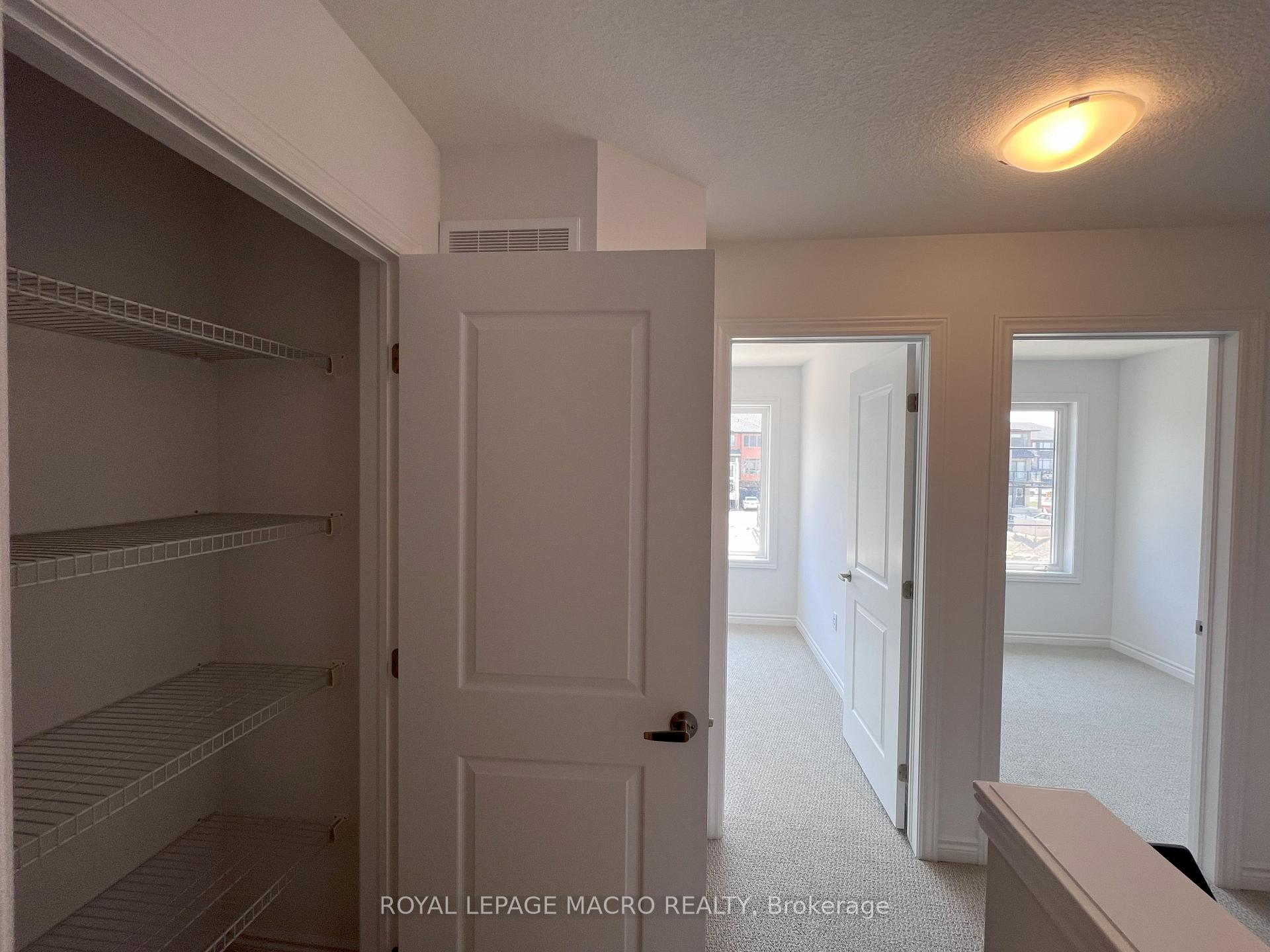 Photo 21 of Unit 93, 61 Soho Street, Hamilton, Stoney Creek — HOMEH