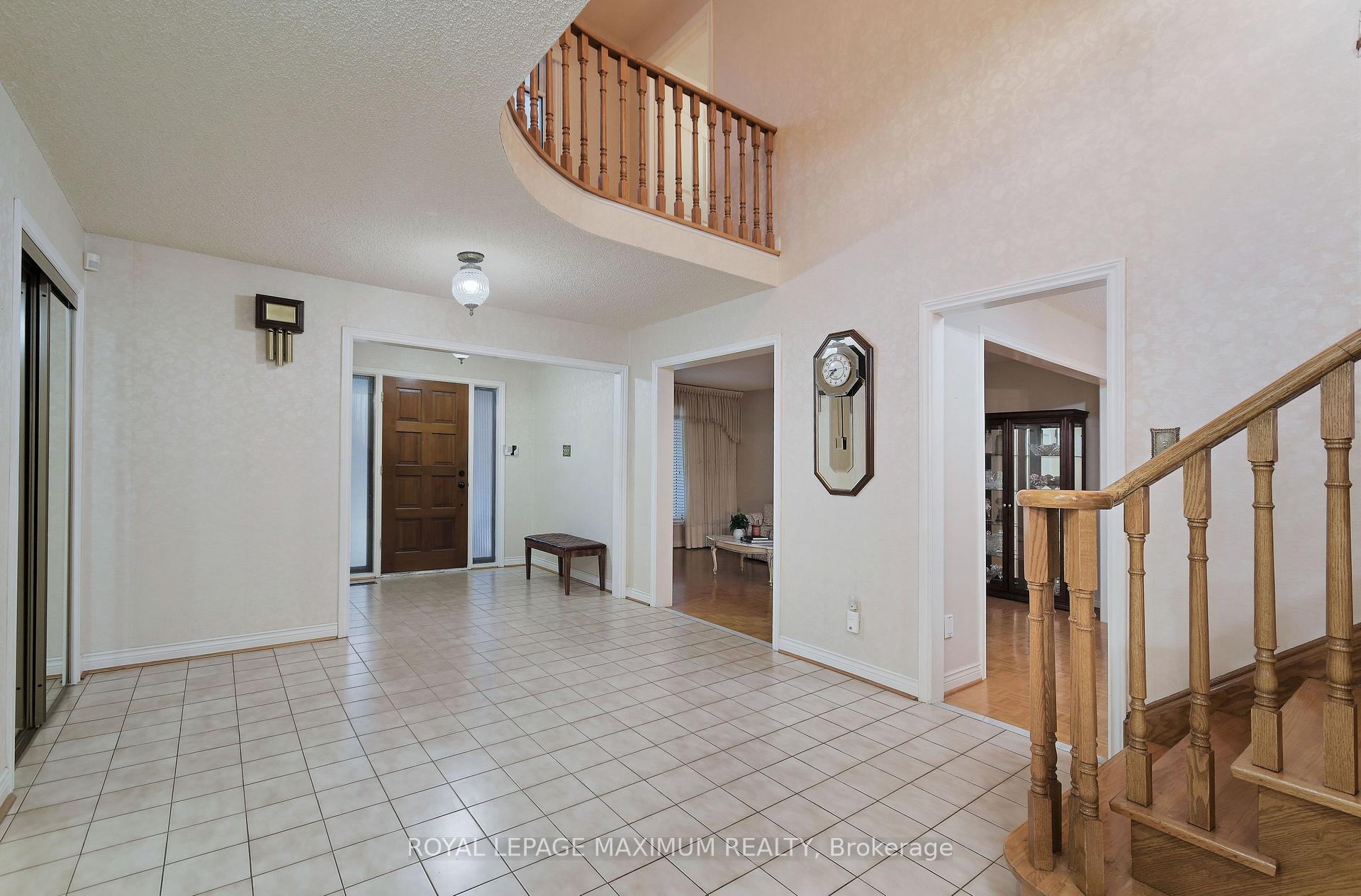 Photo 15 of 352 Forest Drive, Vaughan, West Woodbridge — HOMEH
