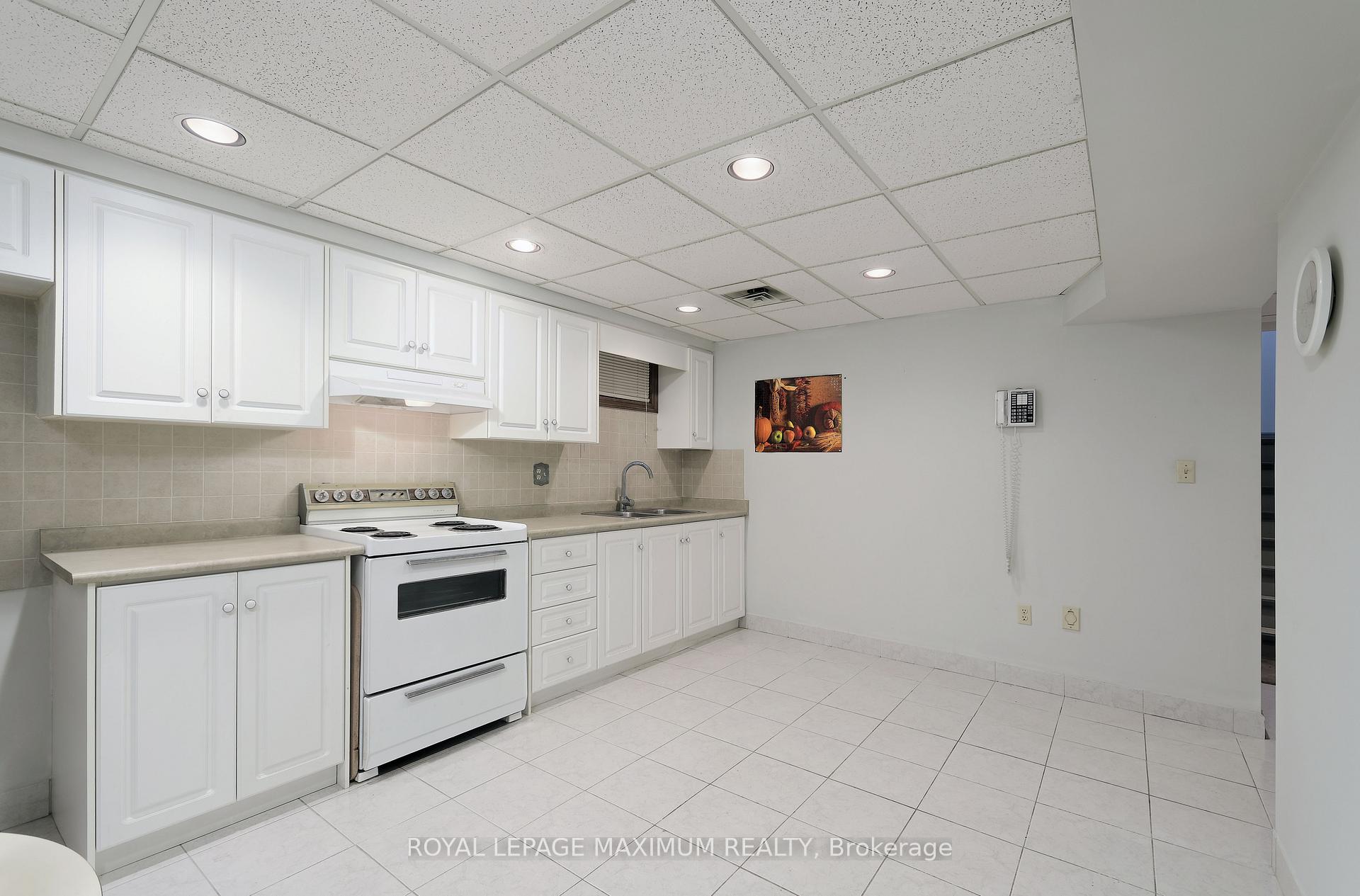Photo 39 of 352 Forest Drive, Vaughan, West Woodbridge — HOMEH
