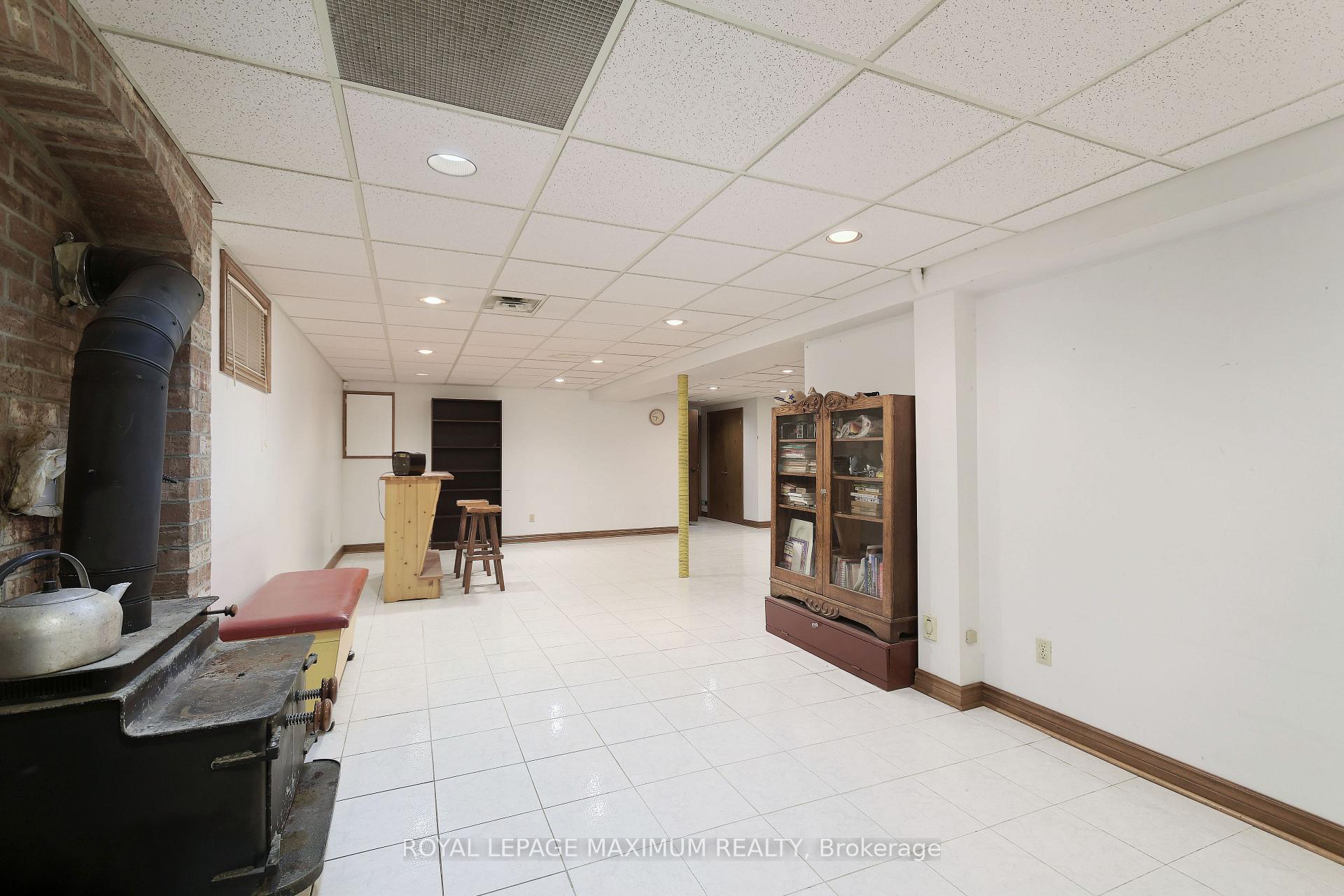Photo 45 of 352 Forest Drive, Vaughan, West Woodbridge — HOMEH