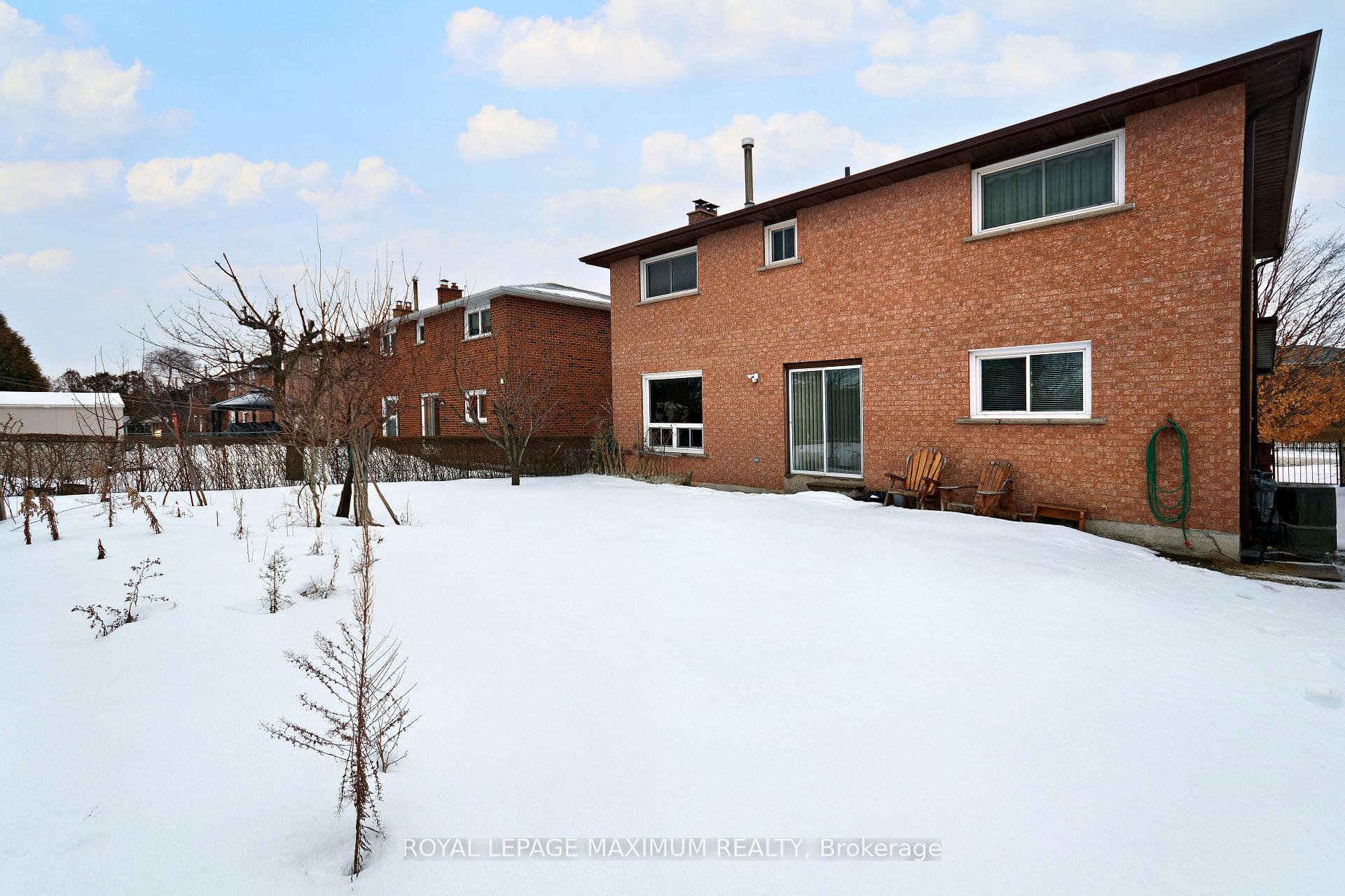 Photo 42 of 352 Forest Drive, Vaughan, West Woodbridge — HOMEH