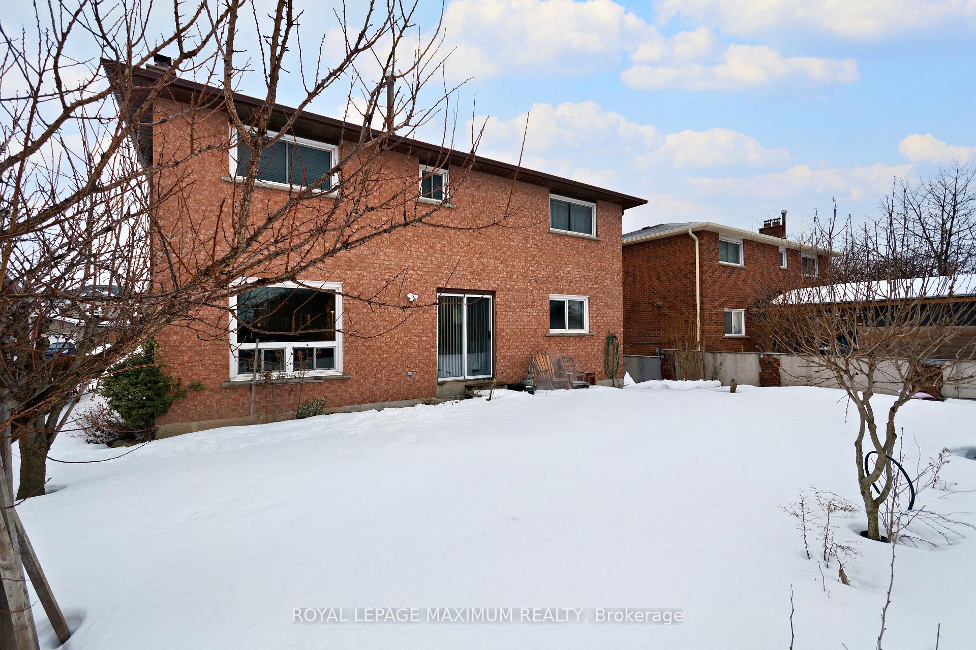 Photo 41 of 352 Forest Drive, Vaughan, West Woodbridge — HOMEH