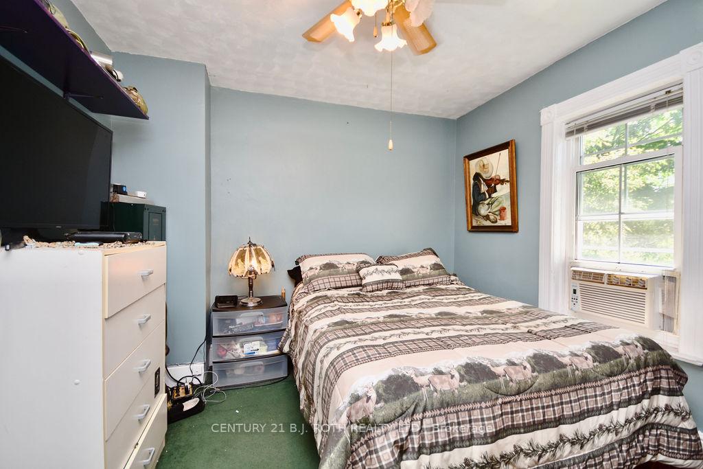 Photo 25 of 14 Mill Street E, Springwater, Hillsdale — HOMEH