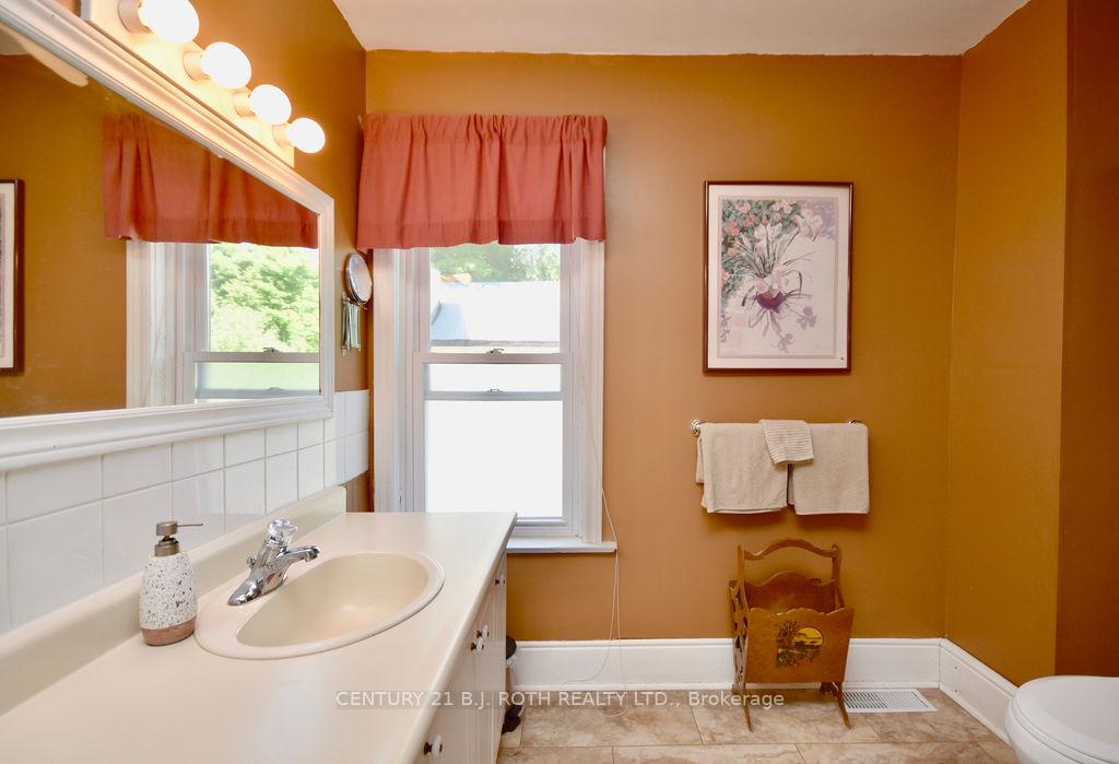 Photo 22 of 14 Mill Street E, Springwater, Hillsdale — HOMEH