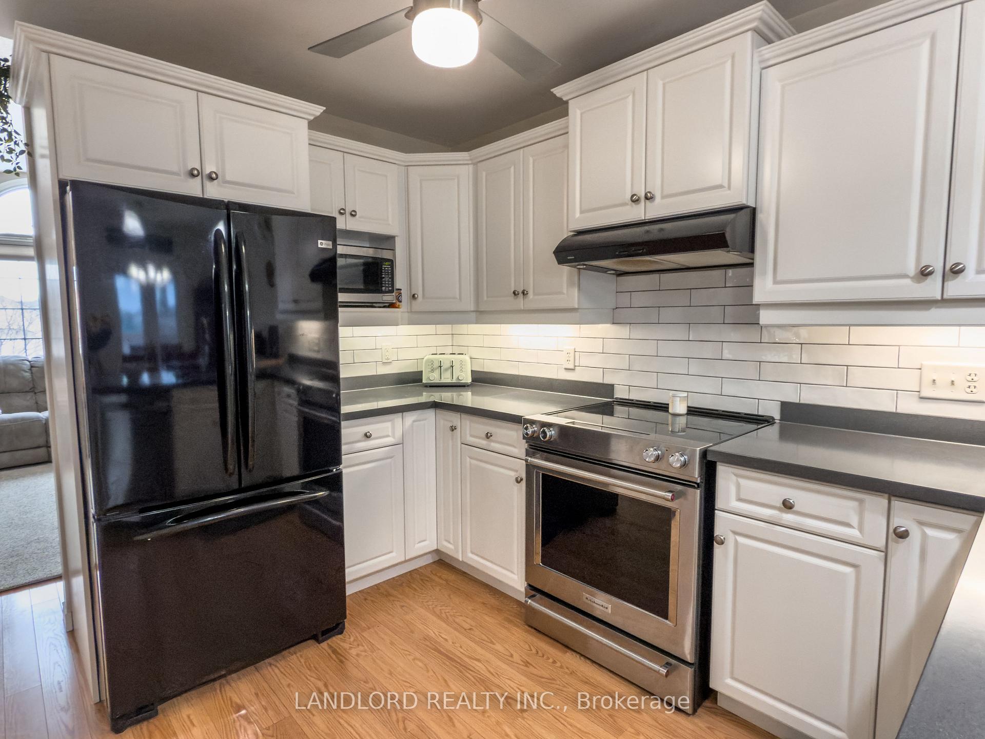 Photo 19 of 42 Hagerman Crescent, St. Thomas — HOMEH