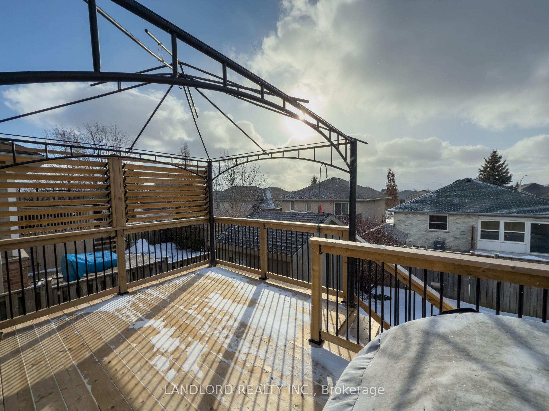 Photo 14 of 42 Hagerman Crescent, St. Thomas — HOMEH