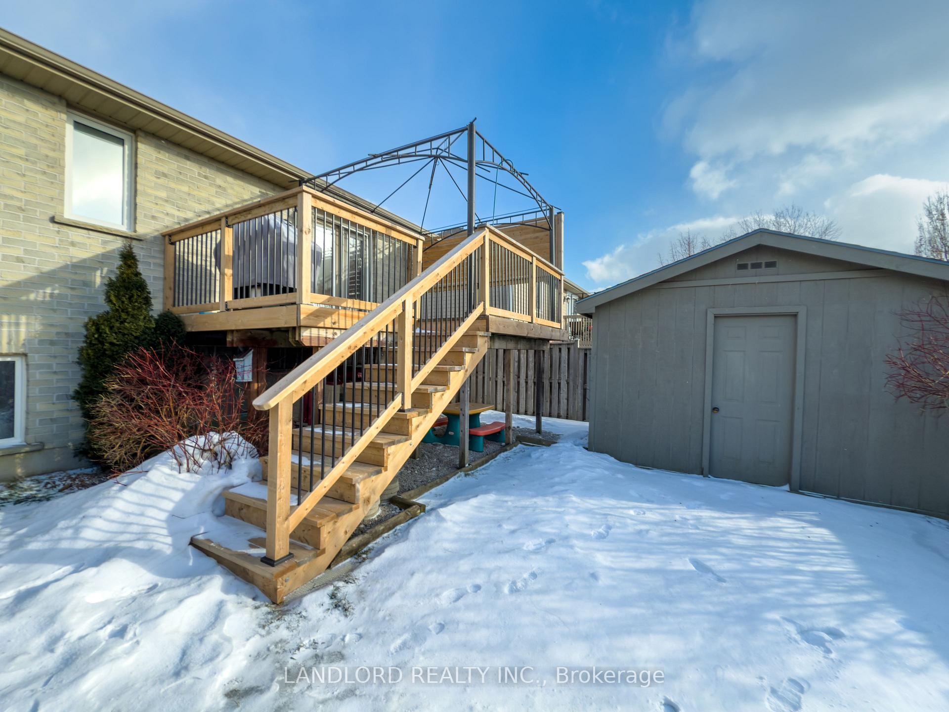 Photo 40 of 42 Hagerman Crescent, St. Thomas — HOMEH