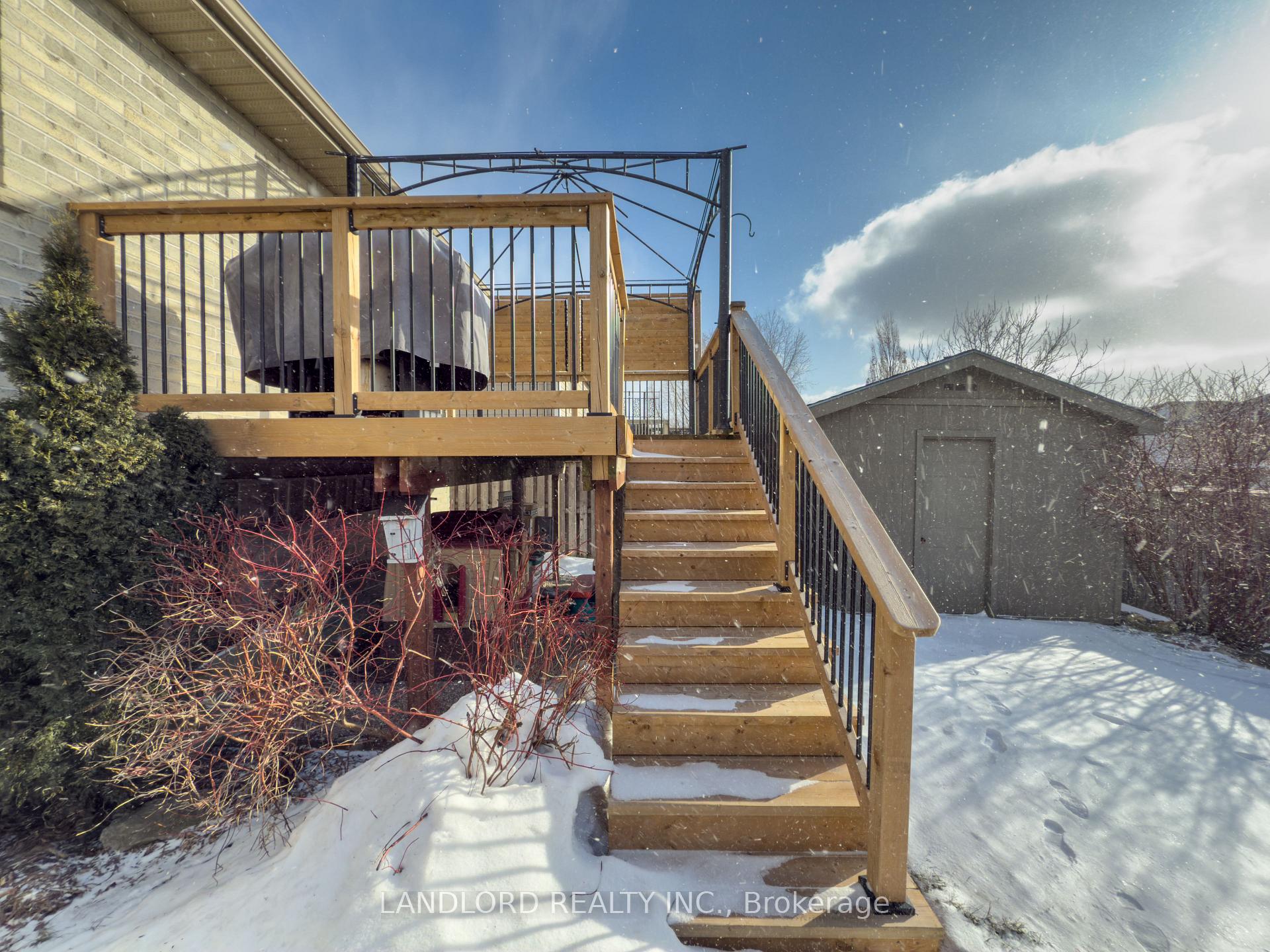 Photo 39 of 42 Hagerman Crescent, St. Thomas — HOMEH