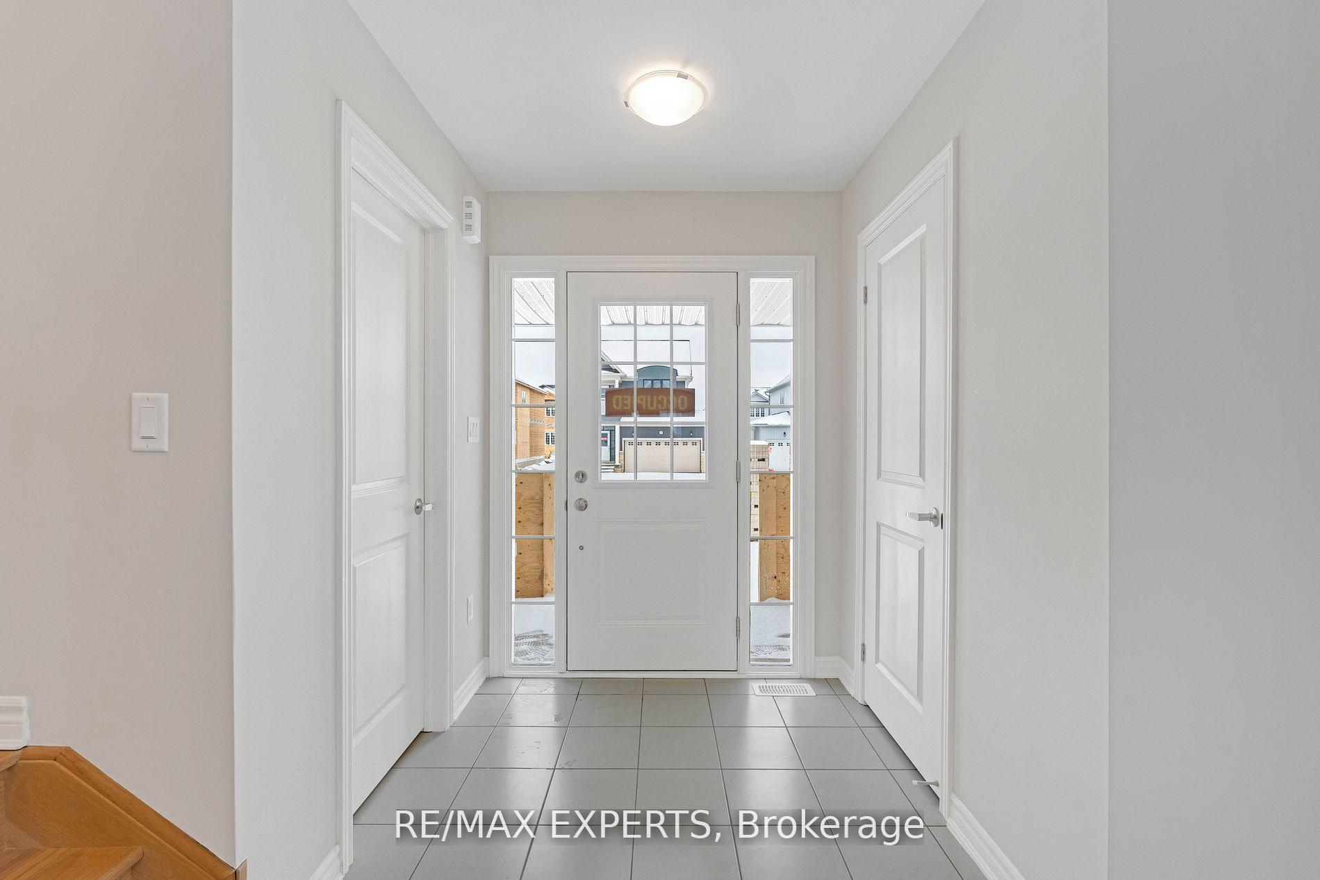 Photo 2 of 282 Springfield Crescent, Clearview, Stayner — HOMEH