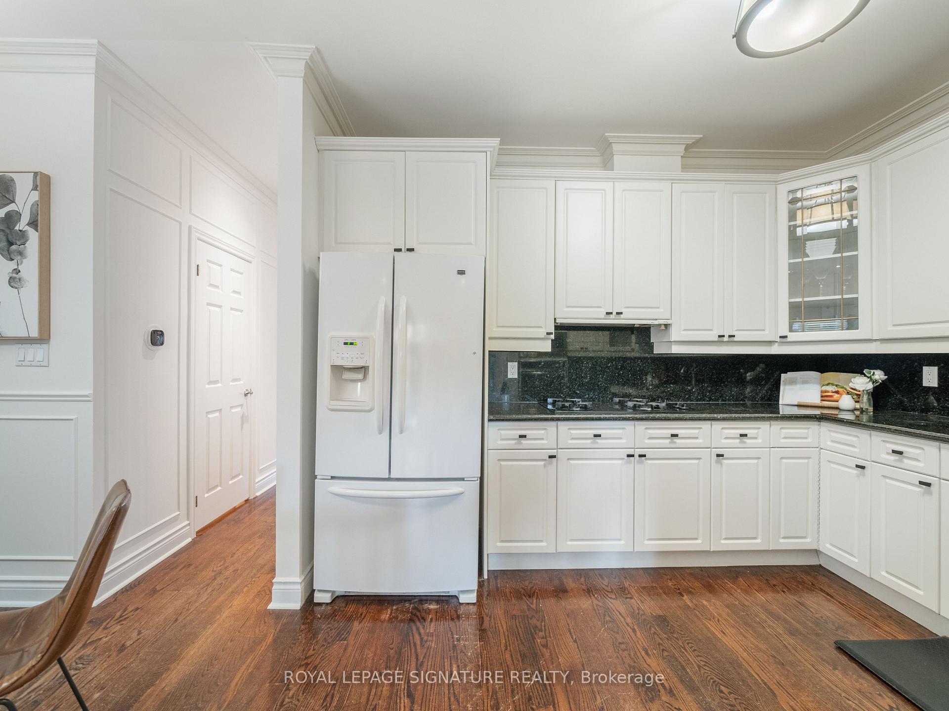 Photo 9 of 53 Parkhurst Boulevard E, Toronto, Leaside — HOMEH