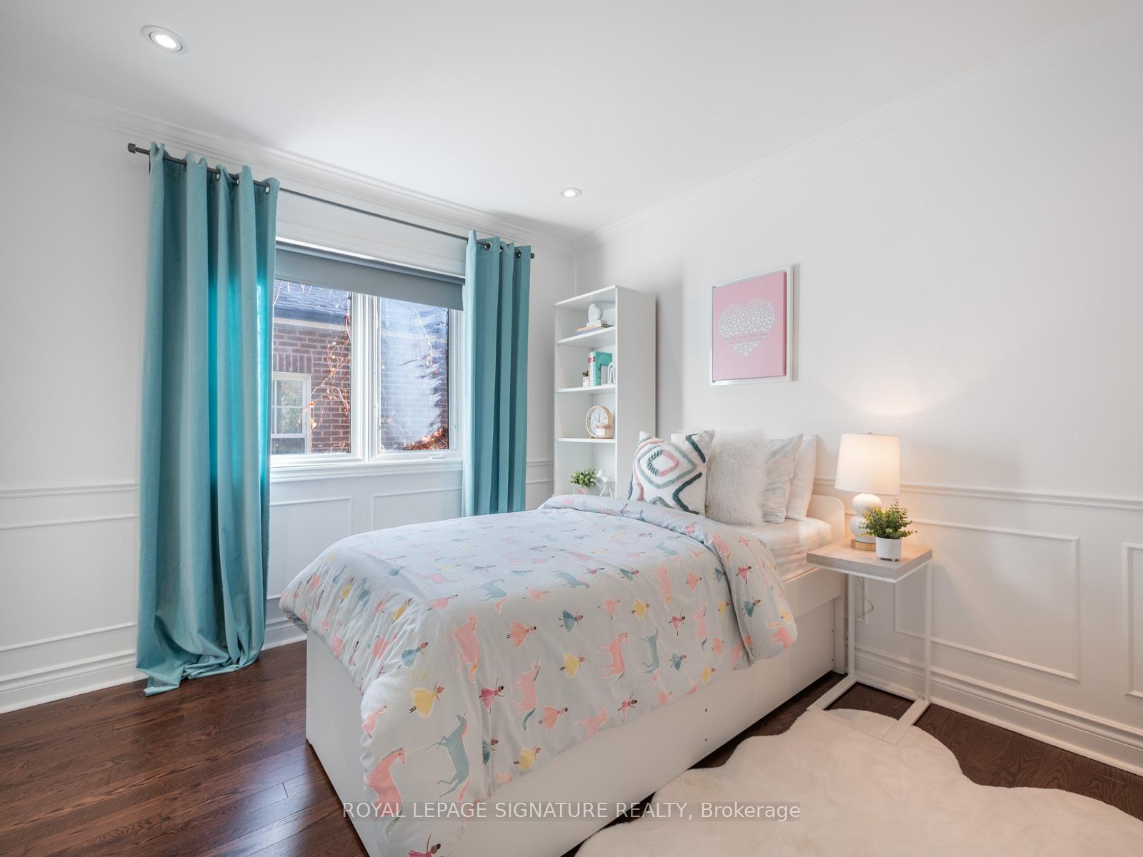 Photo 3 of 53 Parkhurst Boulevard E, Toronto, Leaside — HOMEH