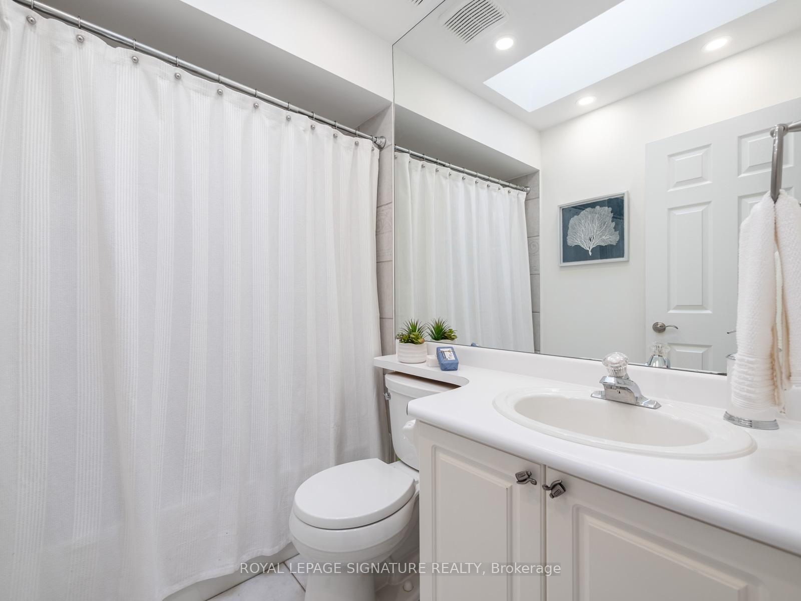 Photo 7 of 53 Parkhurst Boulevard E, Toronto, Leaside — HOMEH