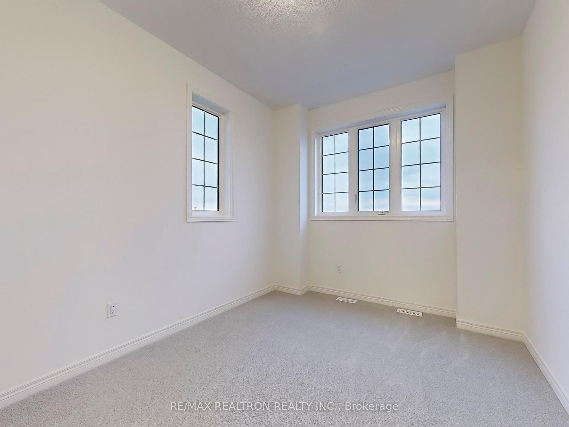 Photo 13 of 91 Picardy Drive, Hamilton, Stoney Creek Mountain — HOMEH
